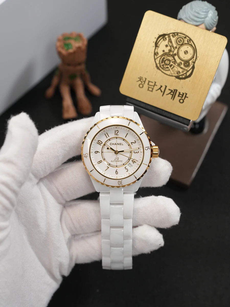 샤넬 J12 세라믹화이트 골드베젤