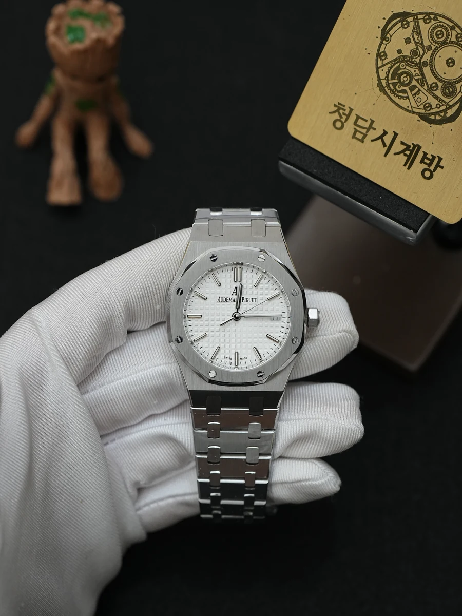 오데마피게 로얄오크 77350ST 화이트