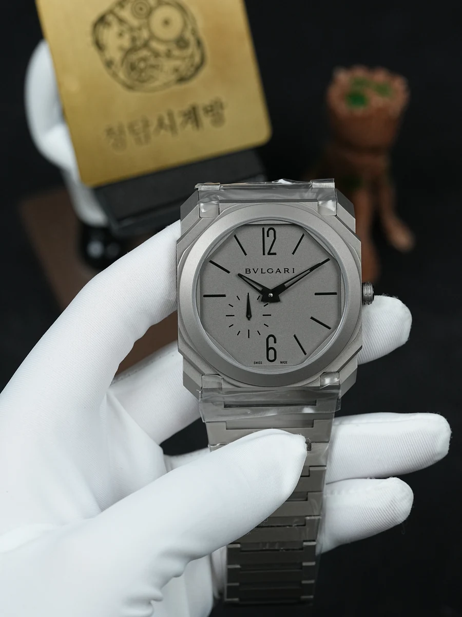 불가리 옥토 피니씨모 워치
