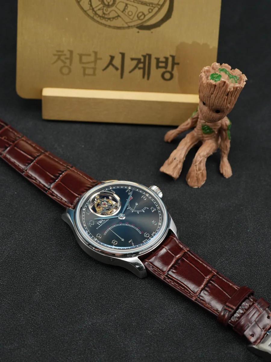 IWC 포르투기저 뚜르비용 그레이