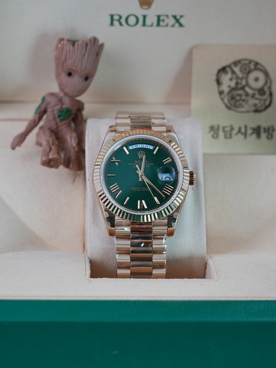 롤렉스 데이데이트 그린 로만 다이얼