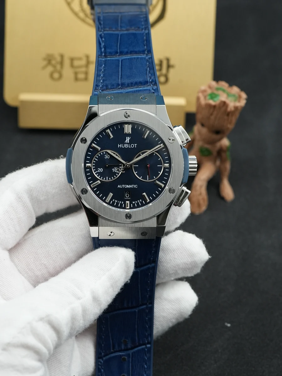 위블로 클래식퓨전 크로노그래프 블루 가죽형 스트랩 안쪽 블루
