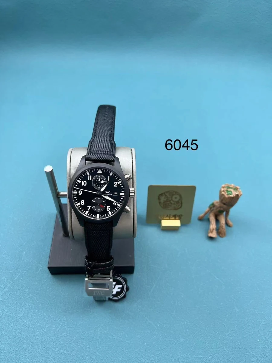 IWC 파일럿 워치 크로노그래프 탑건 블랙