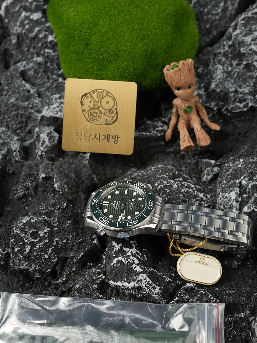 오메가 씨마스터 다이버 300M 그린