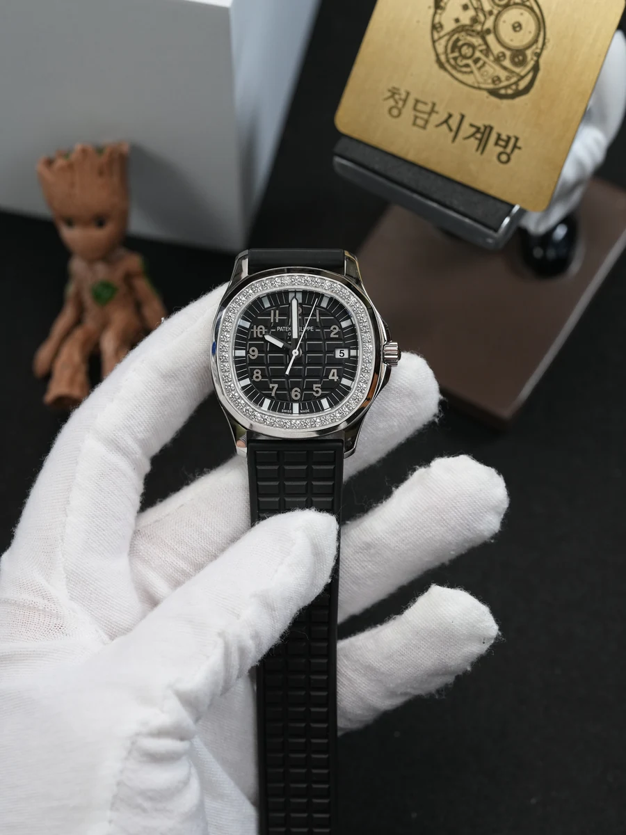 파텍필립 아쿠아넛 5267/200A-001 루체 블랙