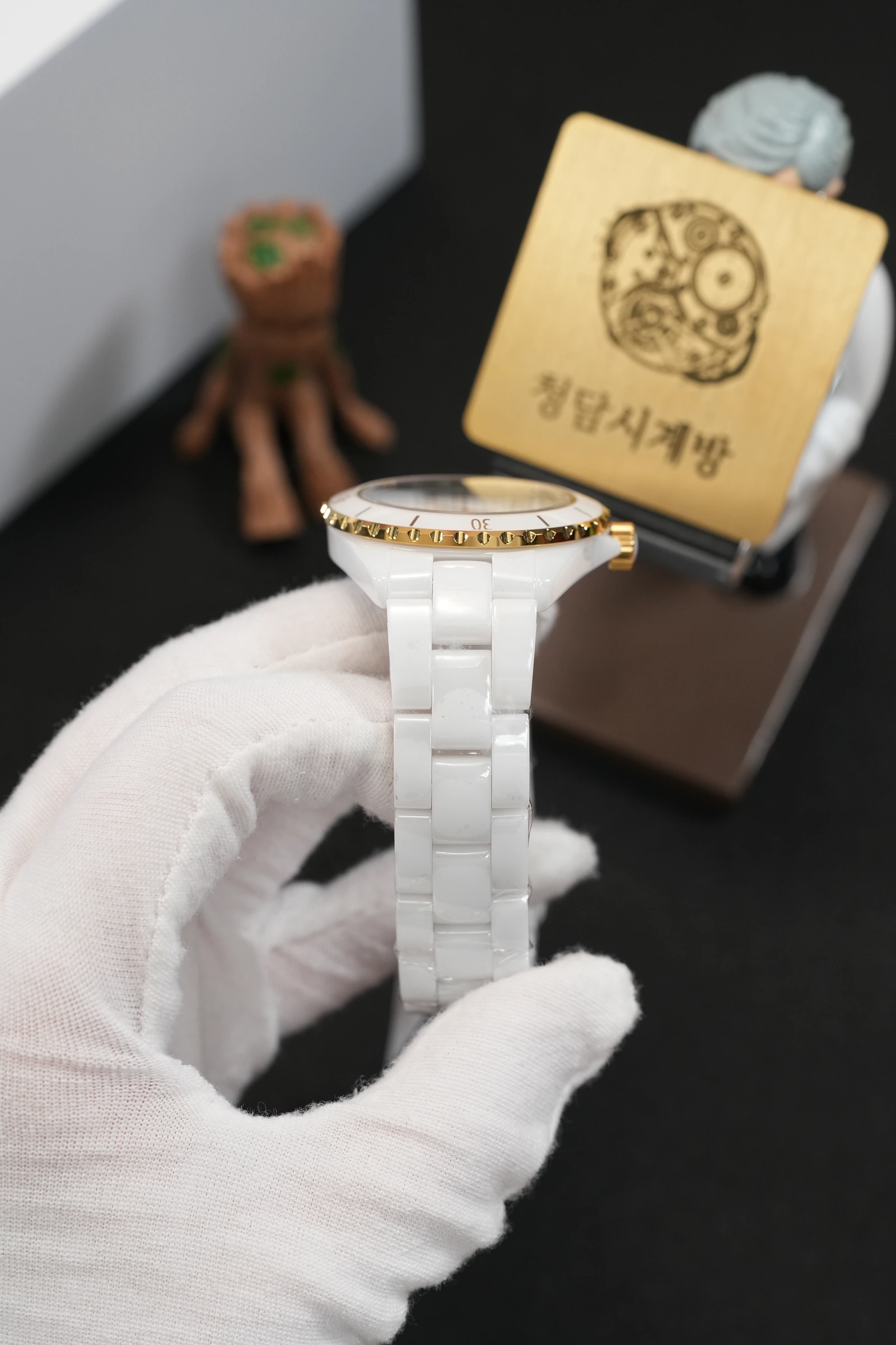 샤넬 J12 세라믹화이트 골드베젤 상세 이미지 5