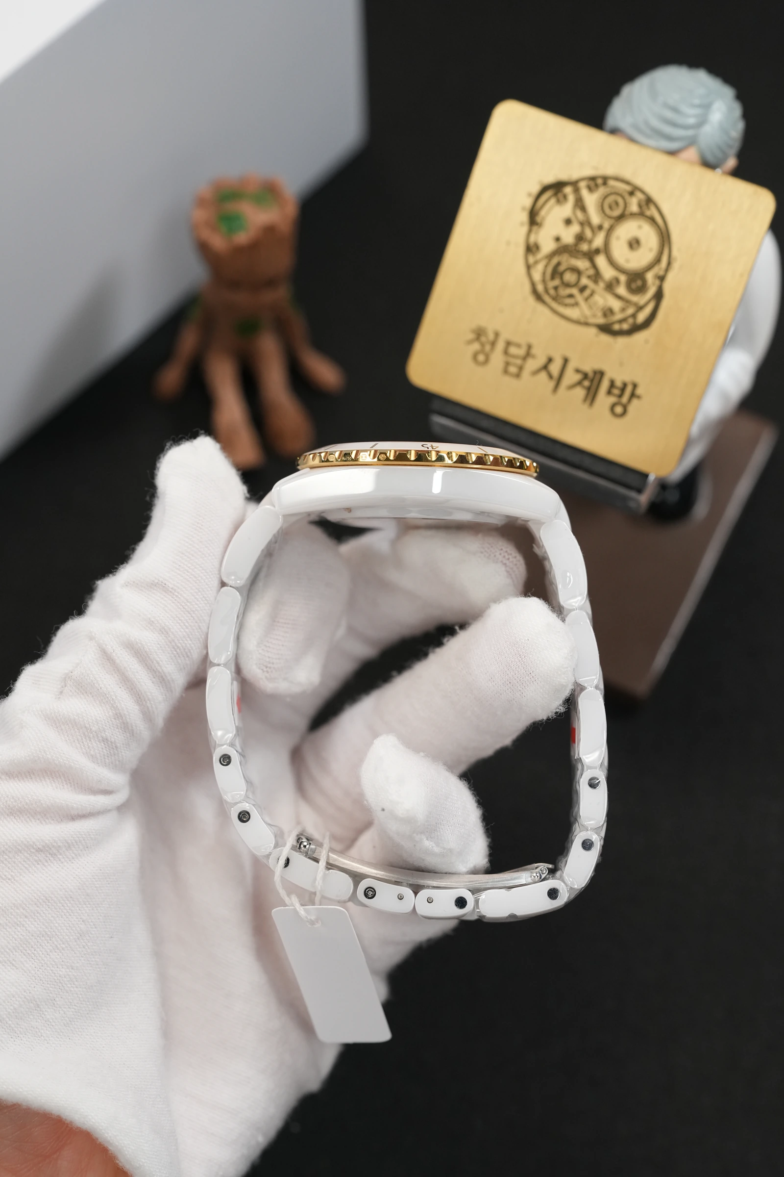 샤넬 J12 세라믹화이트 골드베젤 상세 이미지 9