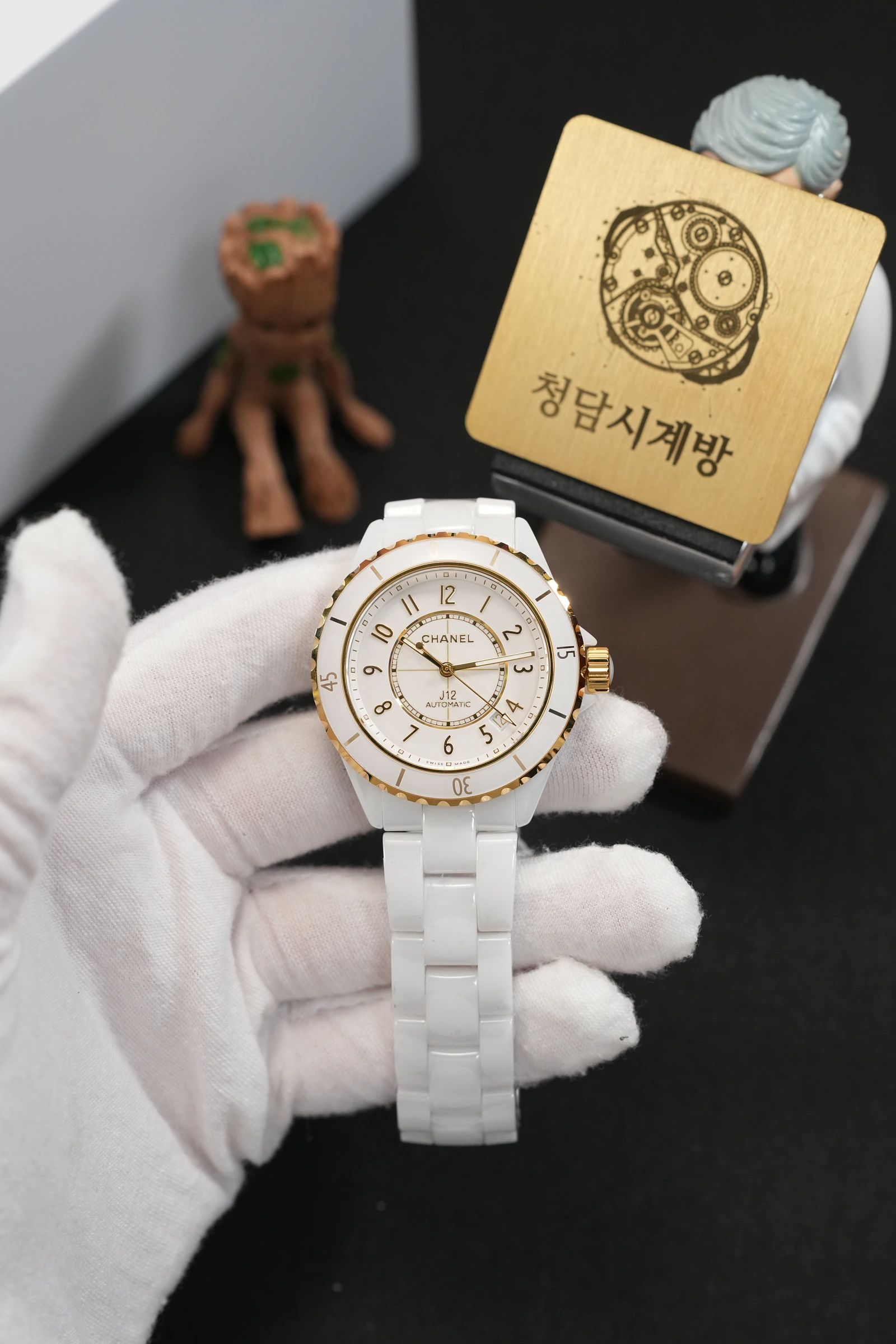 샤넬 J12 세라믹화이트 골드베젤 상세 이미지 13