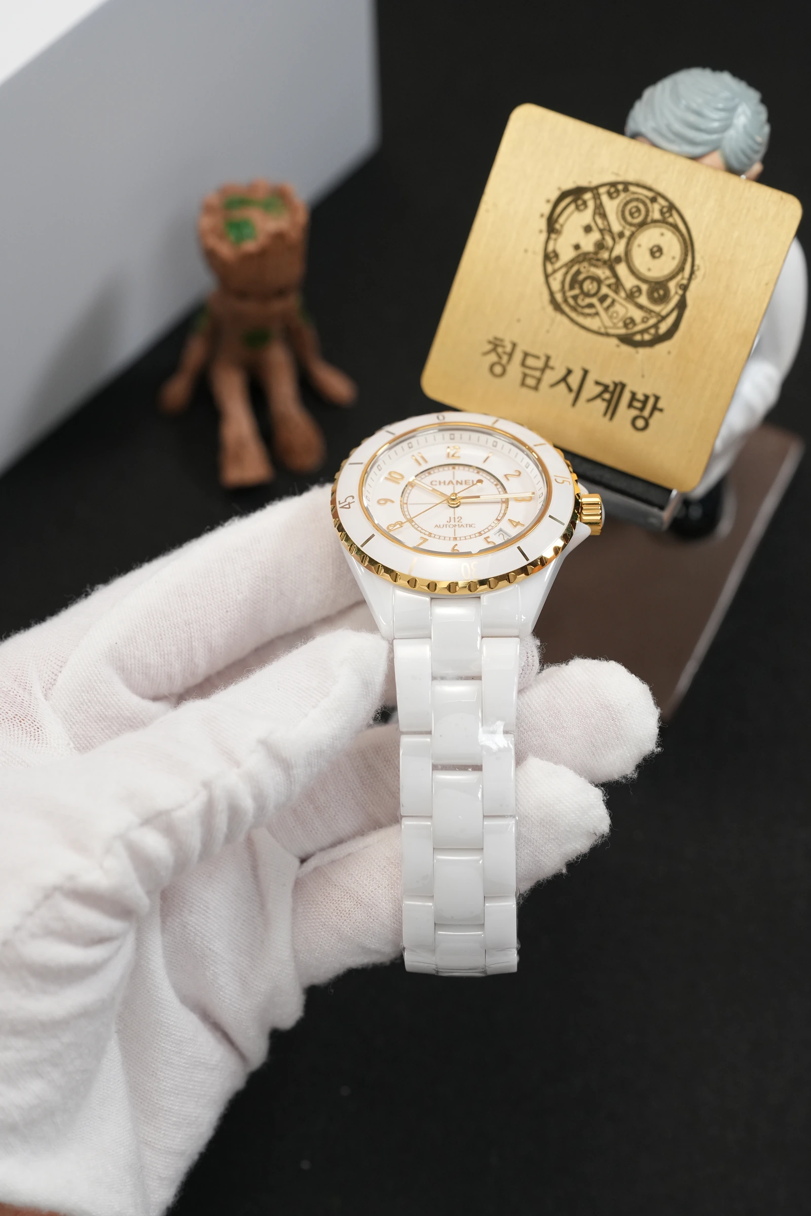 샤넬 J12 세라믹화이트 골드베젤 상세 이미지 14