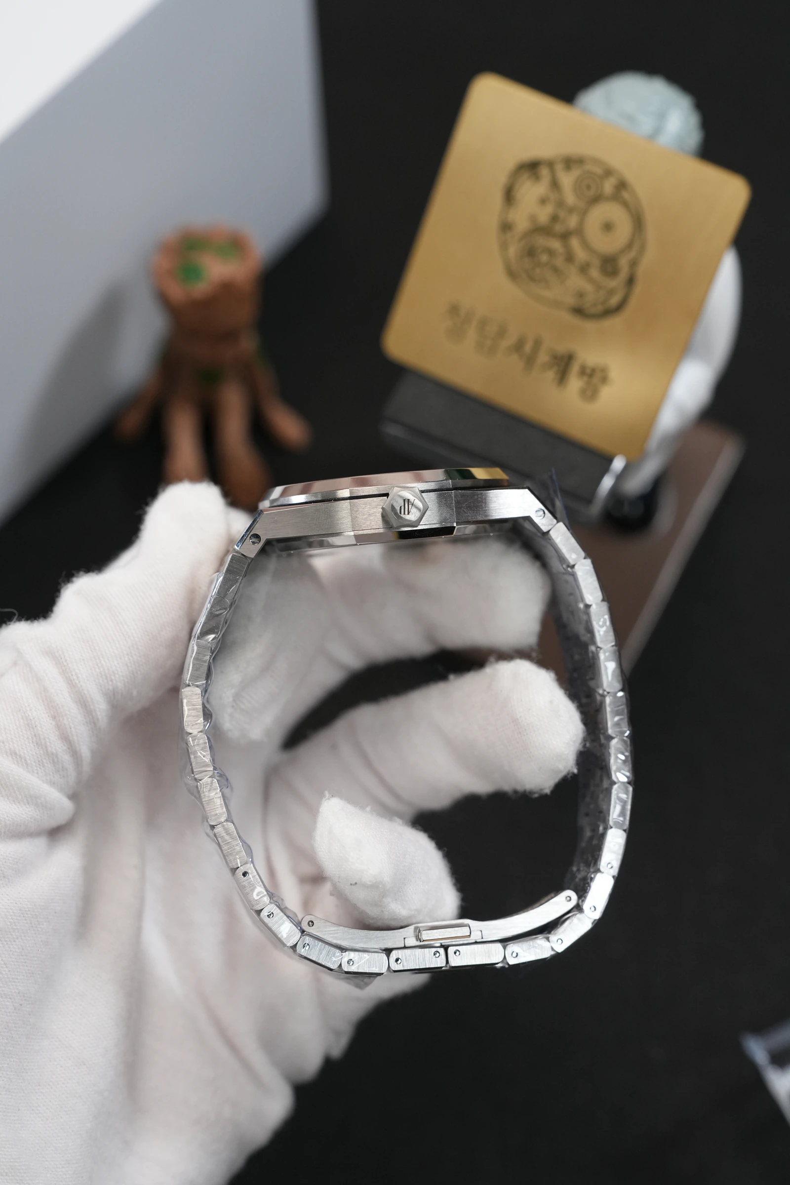 오데마피게 로얄오크 15450 그레이 상세 이미지 4