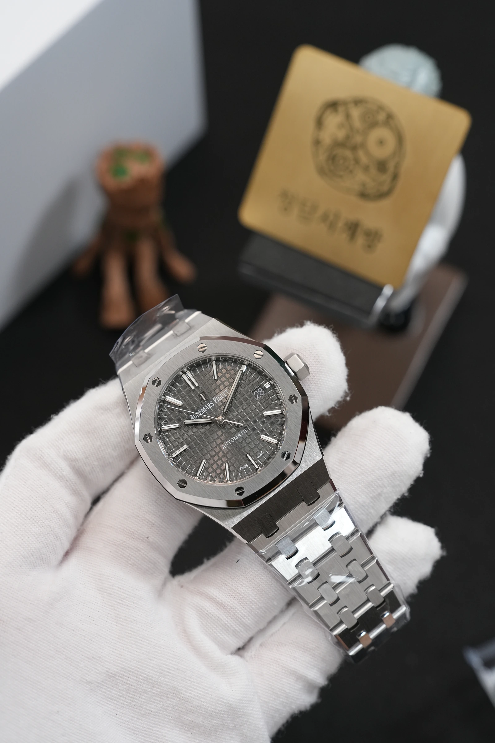 오데마피게 로얄오크 15450 그레이 상세 이미지 10