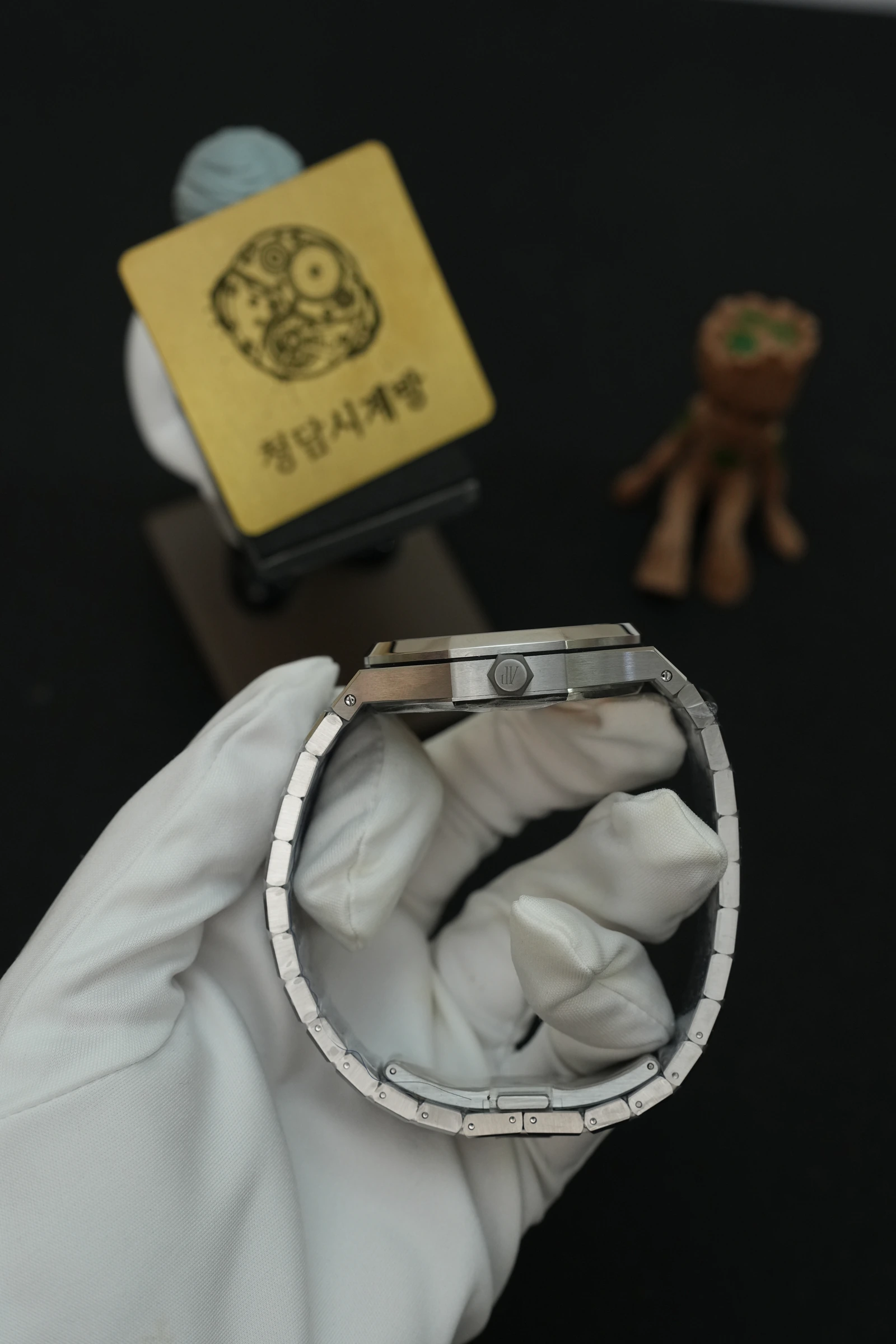 오데마피게 로얄오크 15500 그레이 상세 이미지 3