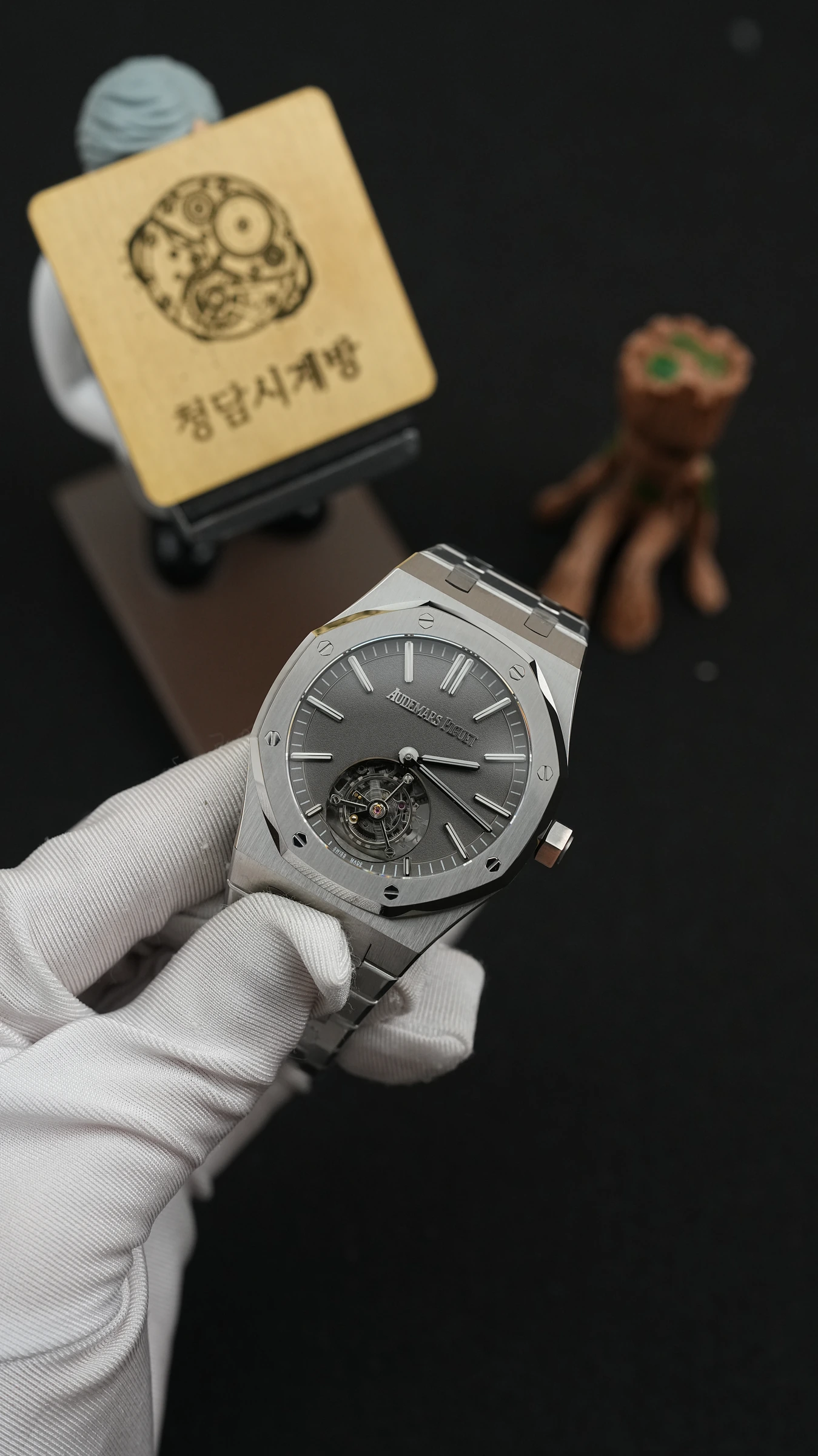 오데마피게 로얄오크 뚜르비옹 그레이 상세 이미지 3
