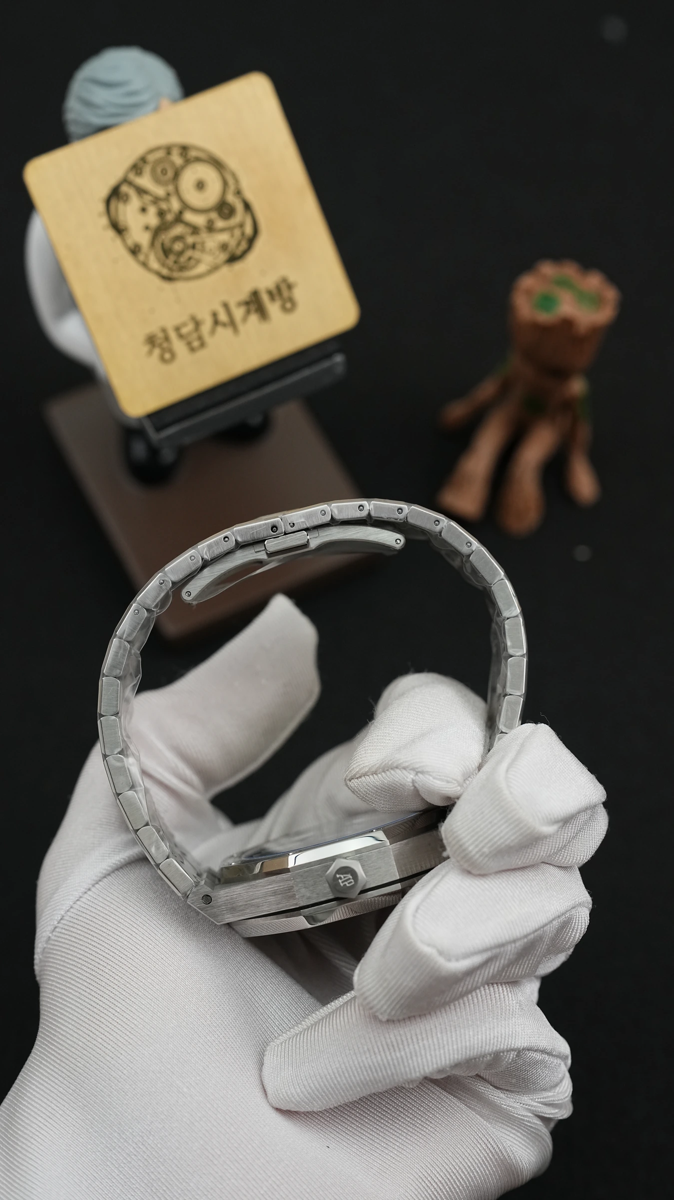 오데마피게 로얄오크 뚜르비옹 그레이 상세 이미지 12