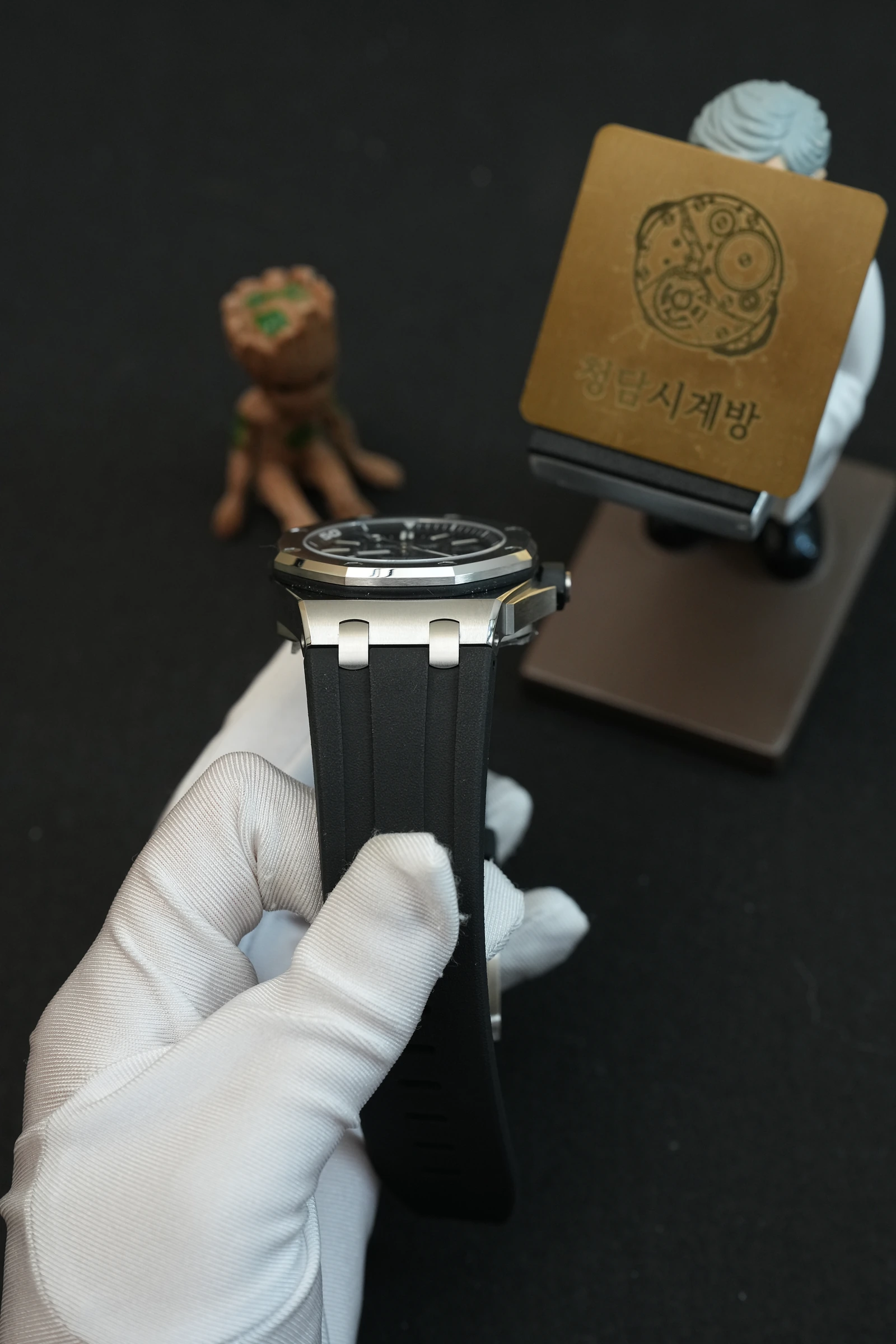 오데마피게 로얄오크 오프쇼어 다이버 검판 상세 이미지 6