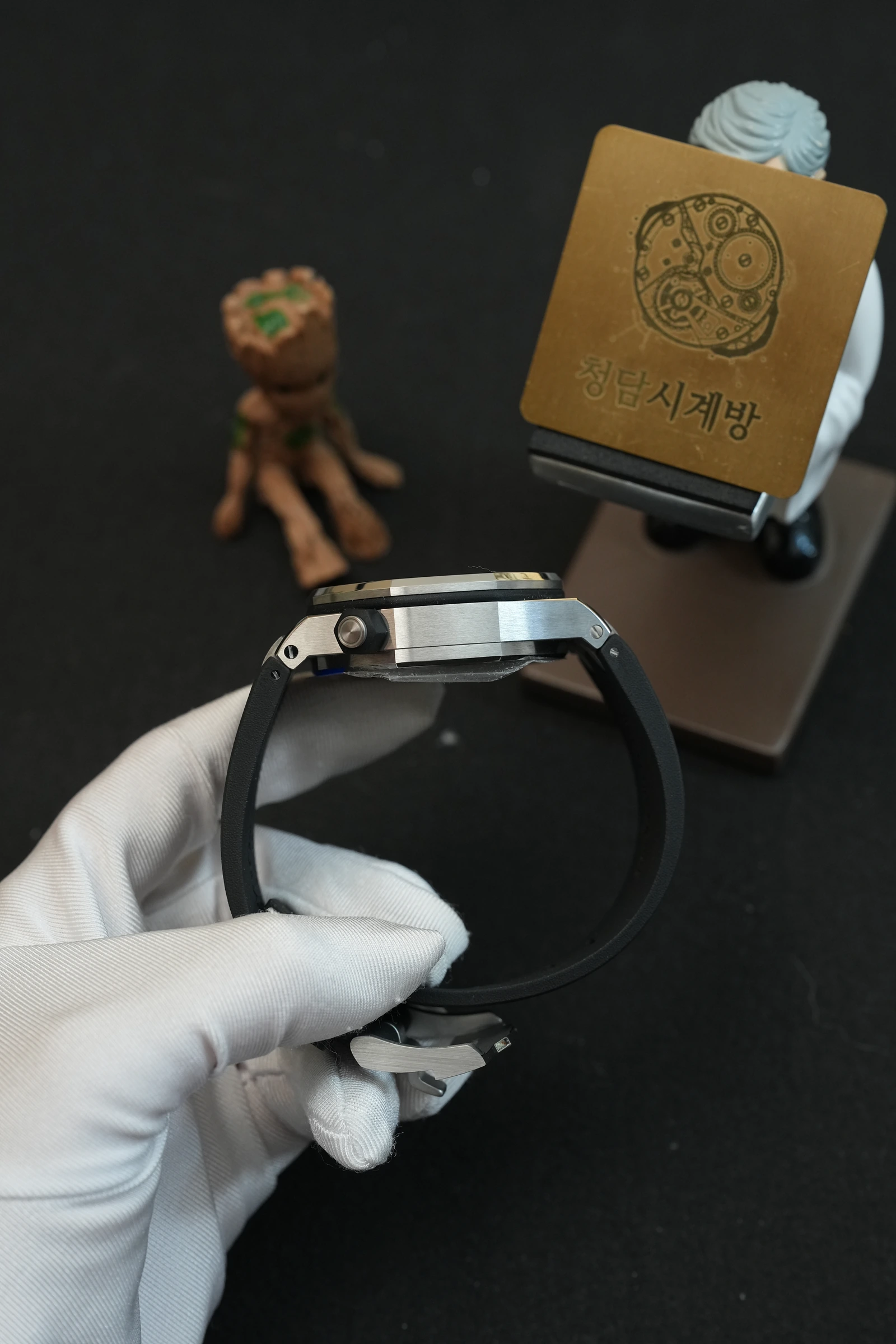 오데마피게 로얄오크 오프쇼어 다이버 검판 상세 이미지 11
