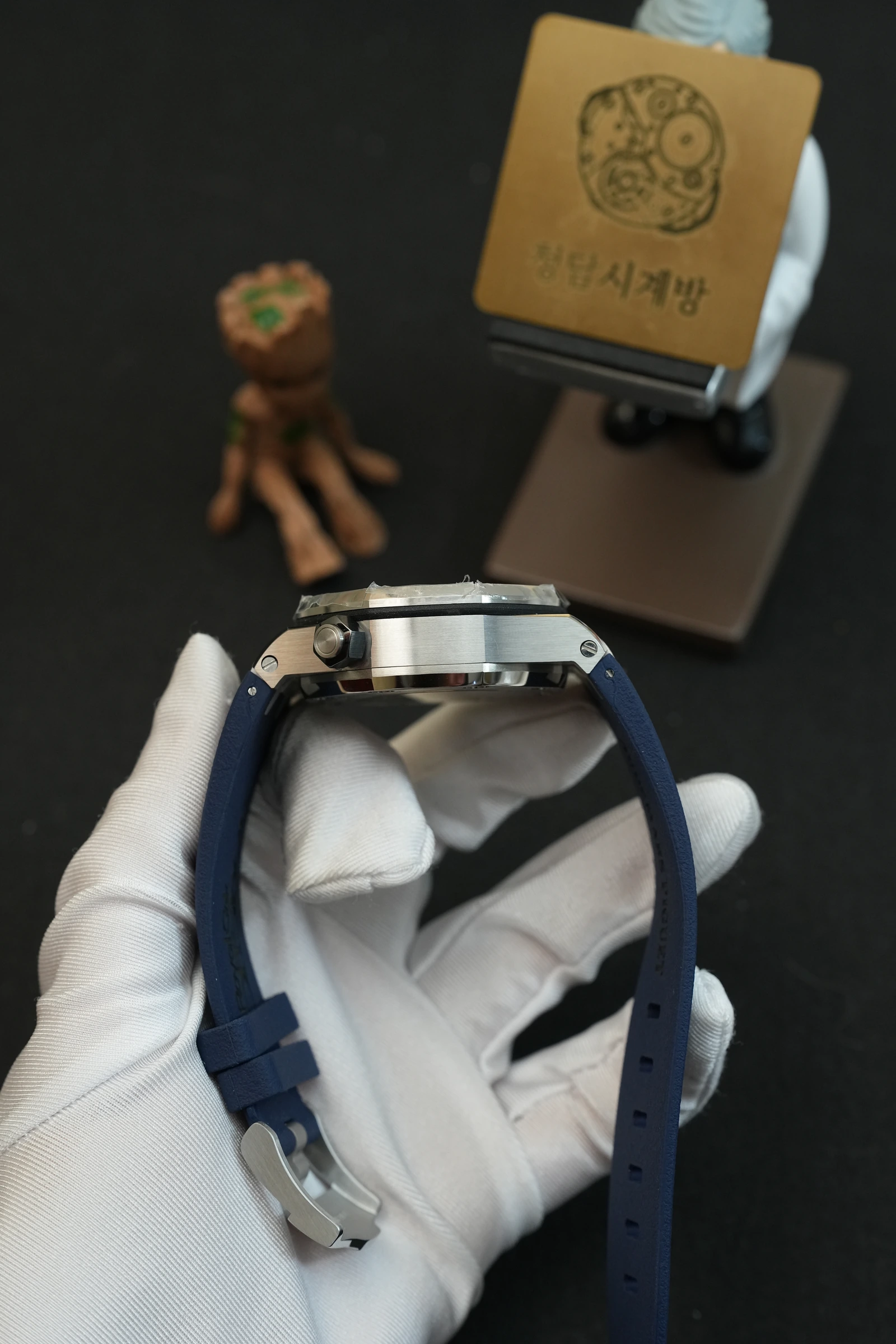 오데마피게 로얄오크 오프쇼어 다이버 블루 상세 이미지 12