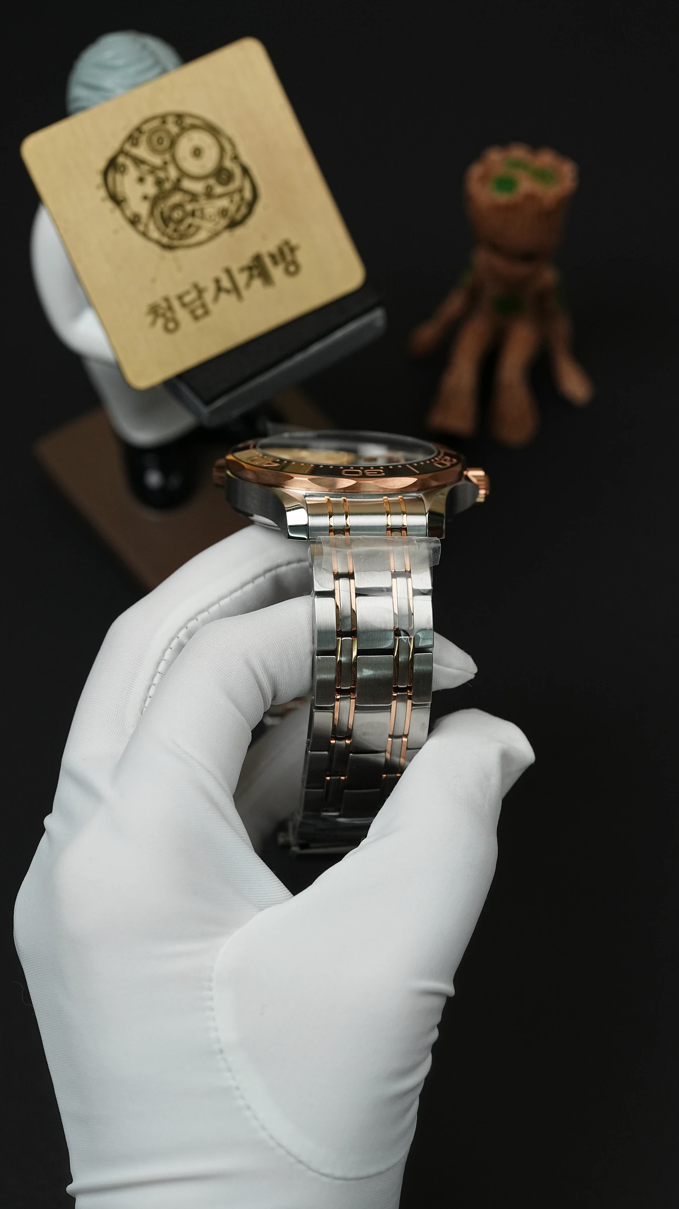 오메가 씨마스터 다이버 300 코 액시얼 마스터 크로노미터 상세 이미지 7