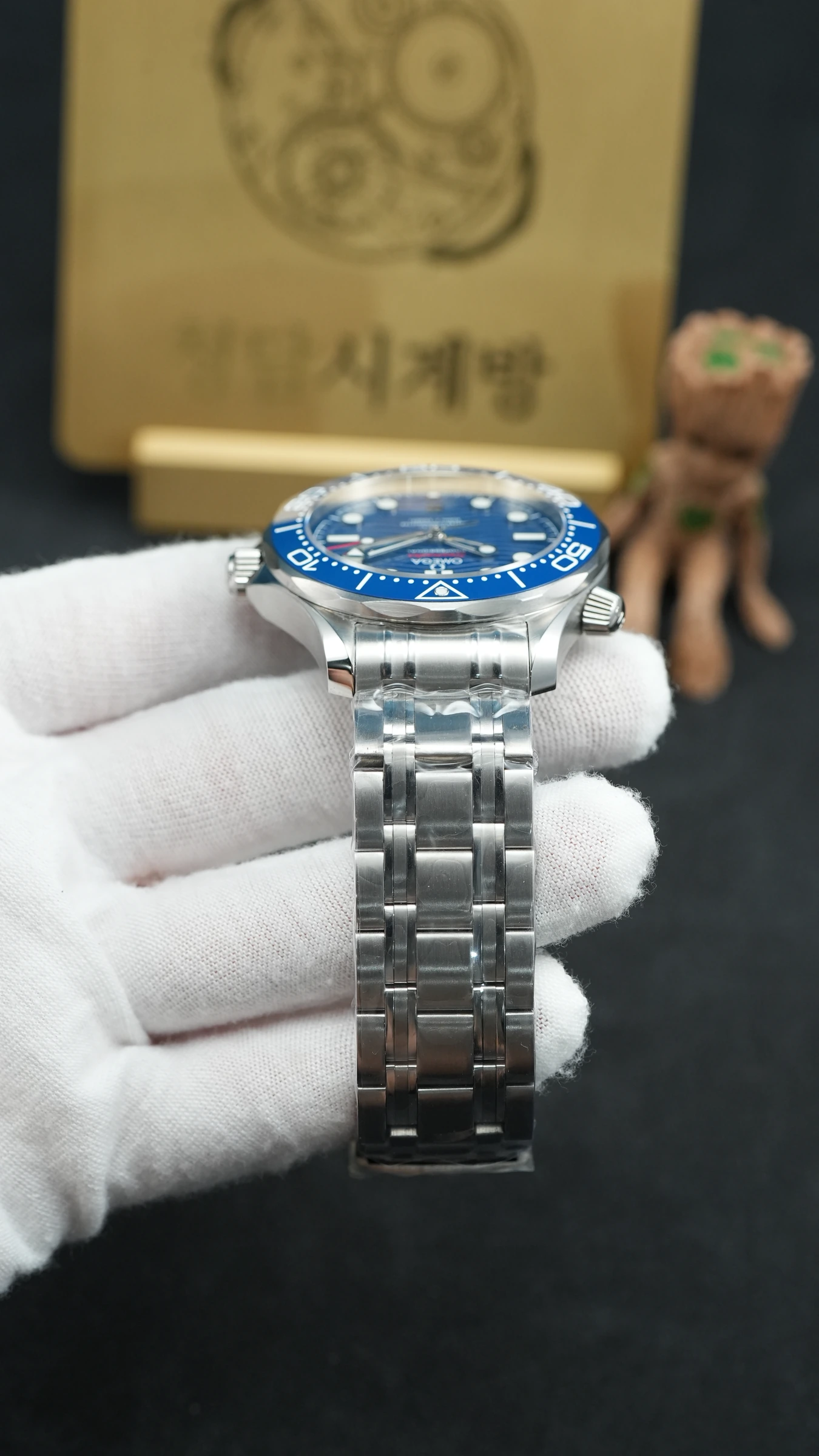 오메가 씨마스터 다이버 300 블루 상세 이미지 15