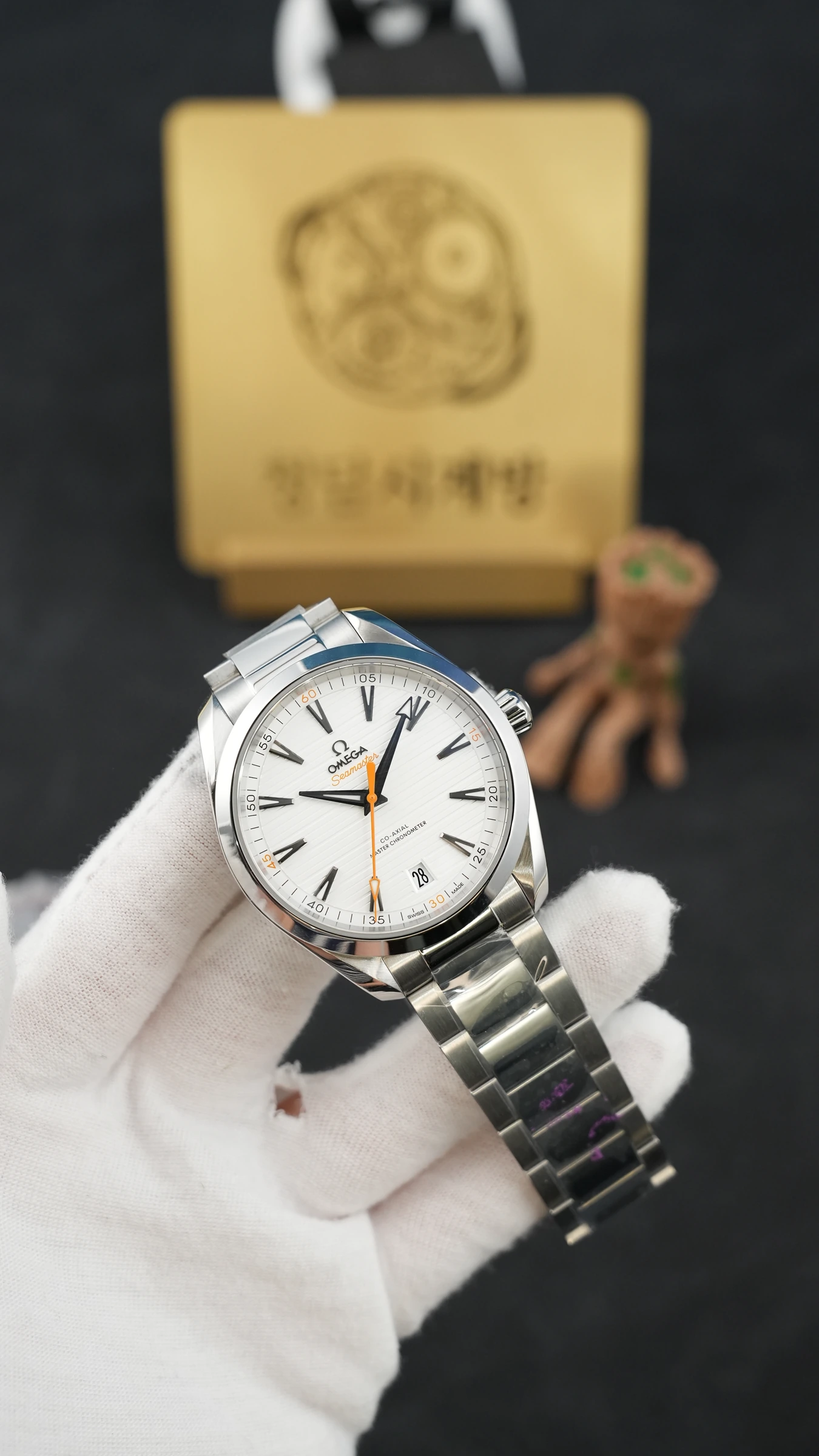 오메가 씨마스터 아쿠아테라 화이트 상세 이미지 7