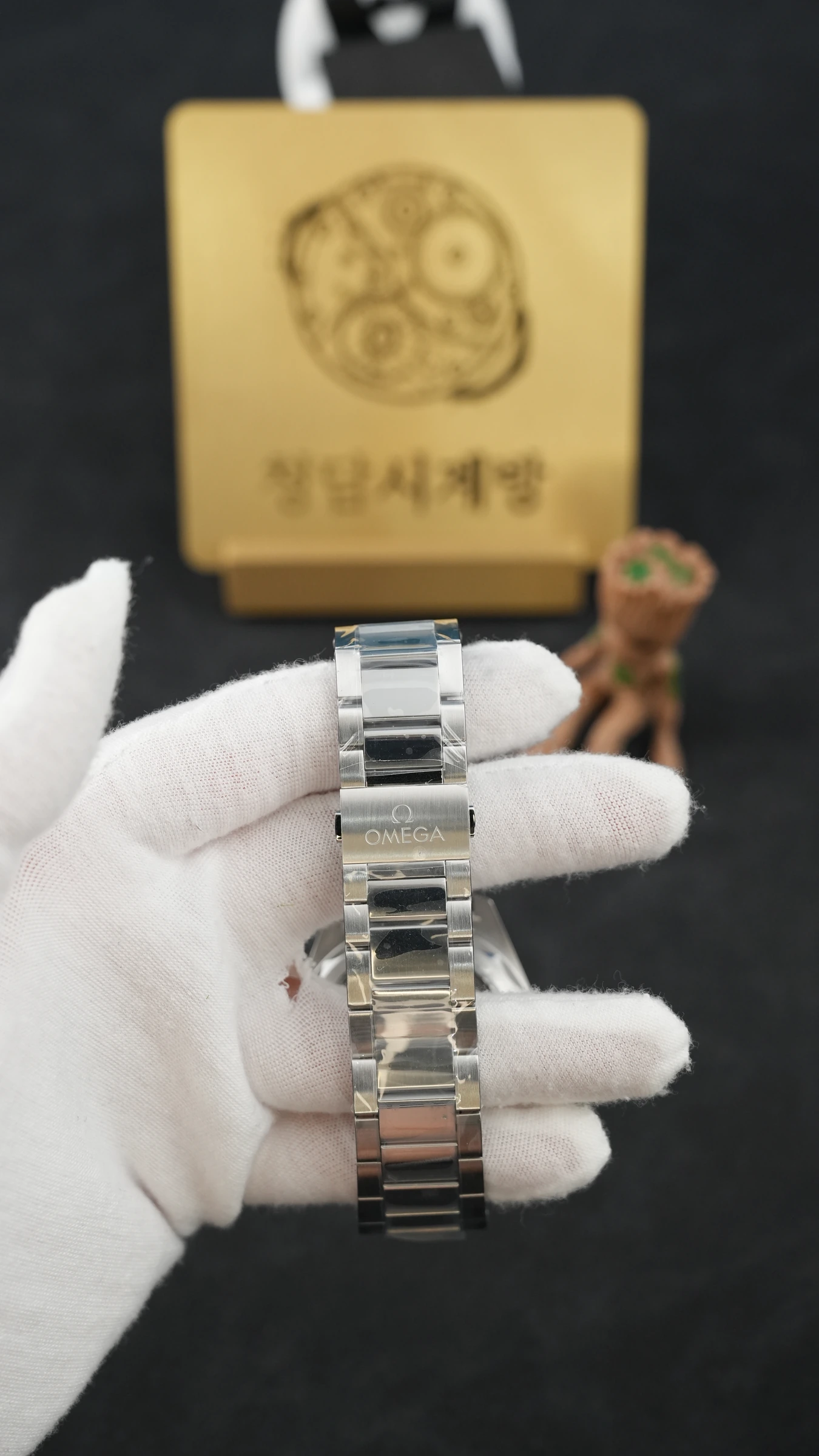 오메가 씨마스터 아쿠아테라 화이트 상세 이미지 14