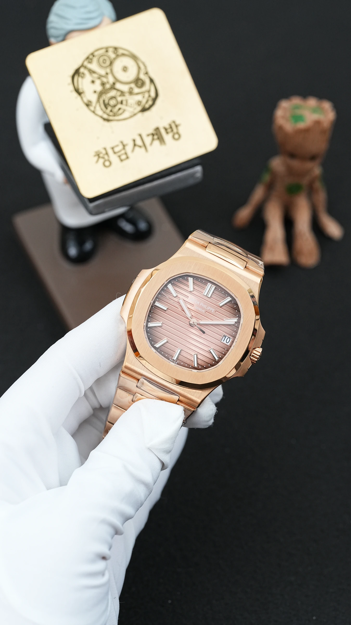 파텍필립 노틸러스 5711 골드그레이 상세 이미지 6