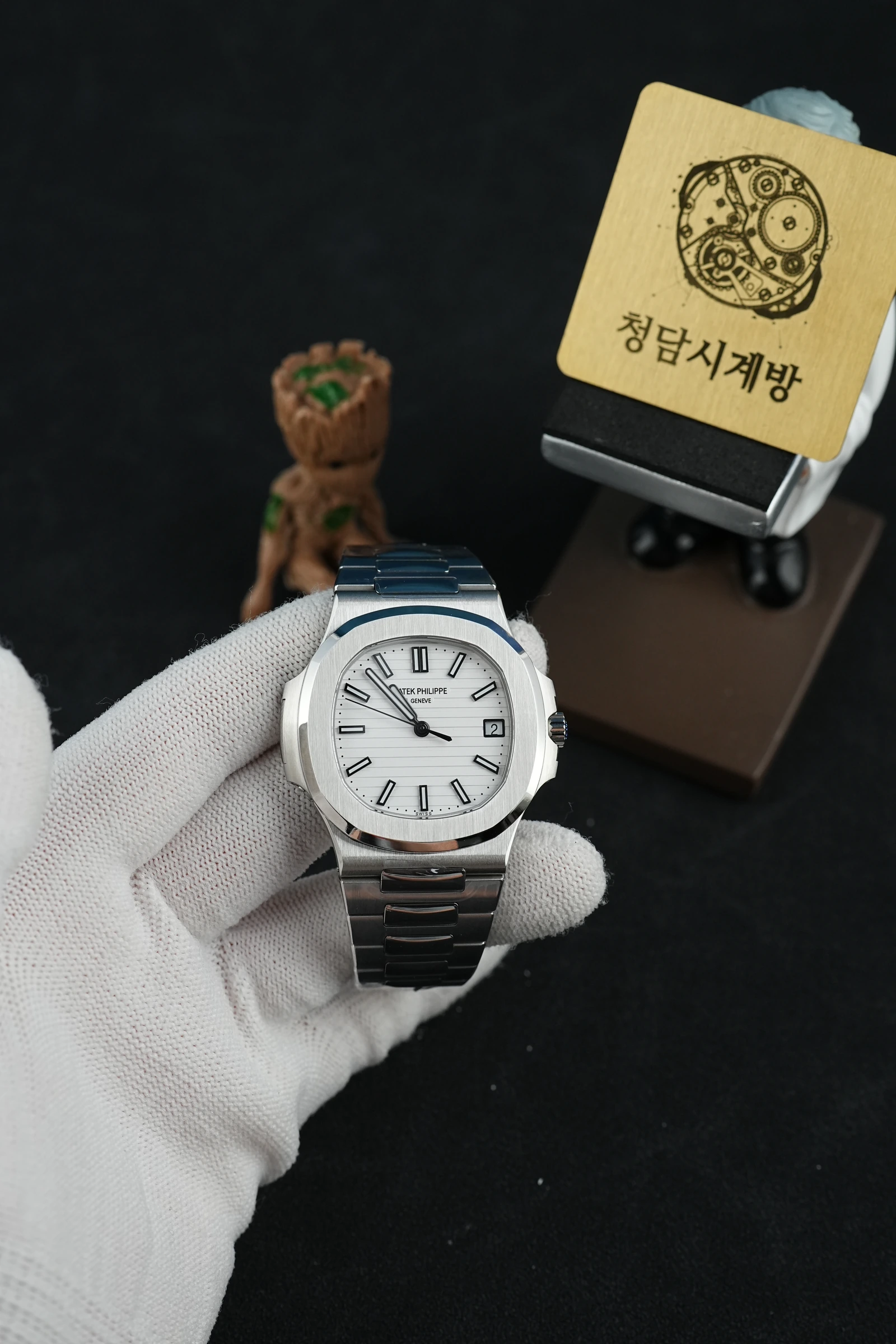 파텍필립 노틸러스 5711 화이트 스틸 상품 이미지 1