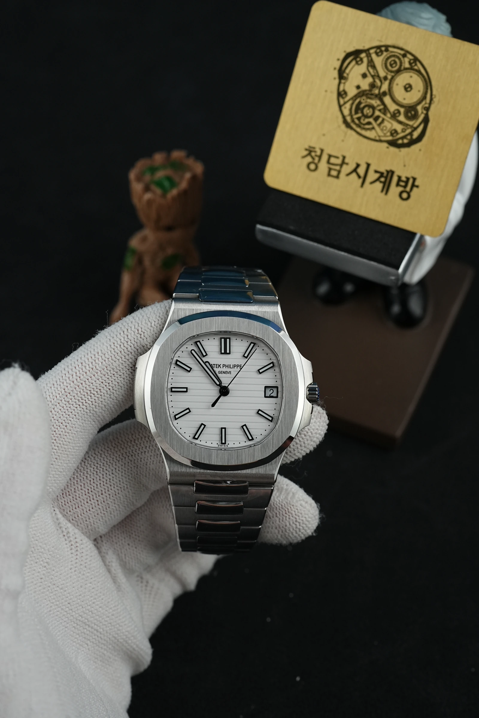 파텍필립 노틸러스 5711 화이트 스틸 상세 이미지 6