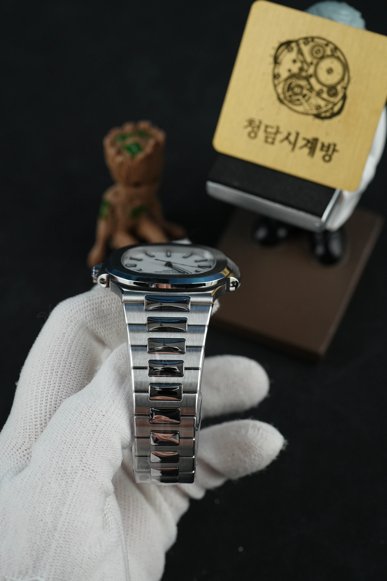 파텍필립 노틸러스 5711 화이트 스틸 상세 이미지 8