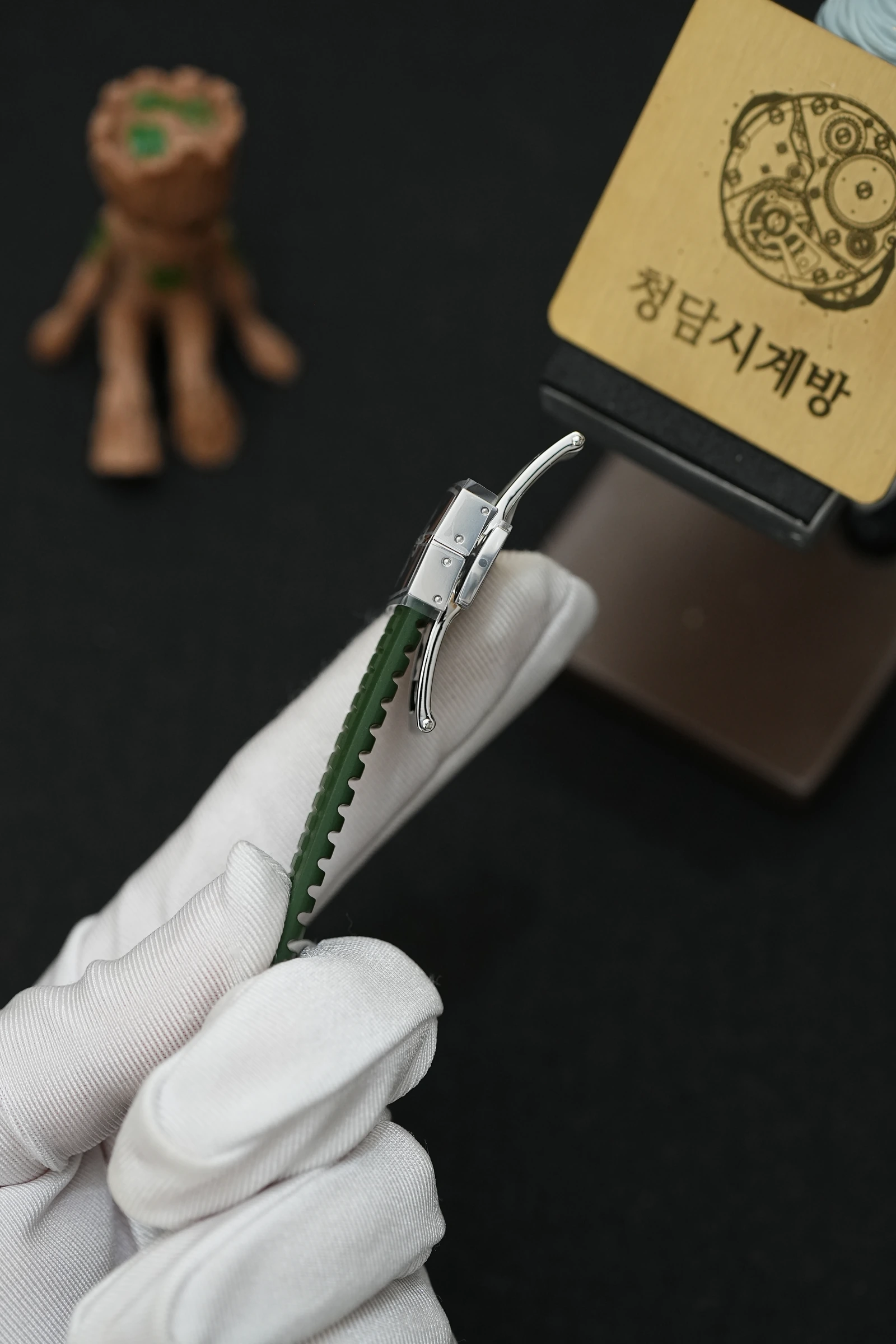 파텍필립 아쿠아넛 수류탄그린 상세 이미지 9