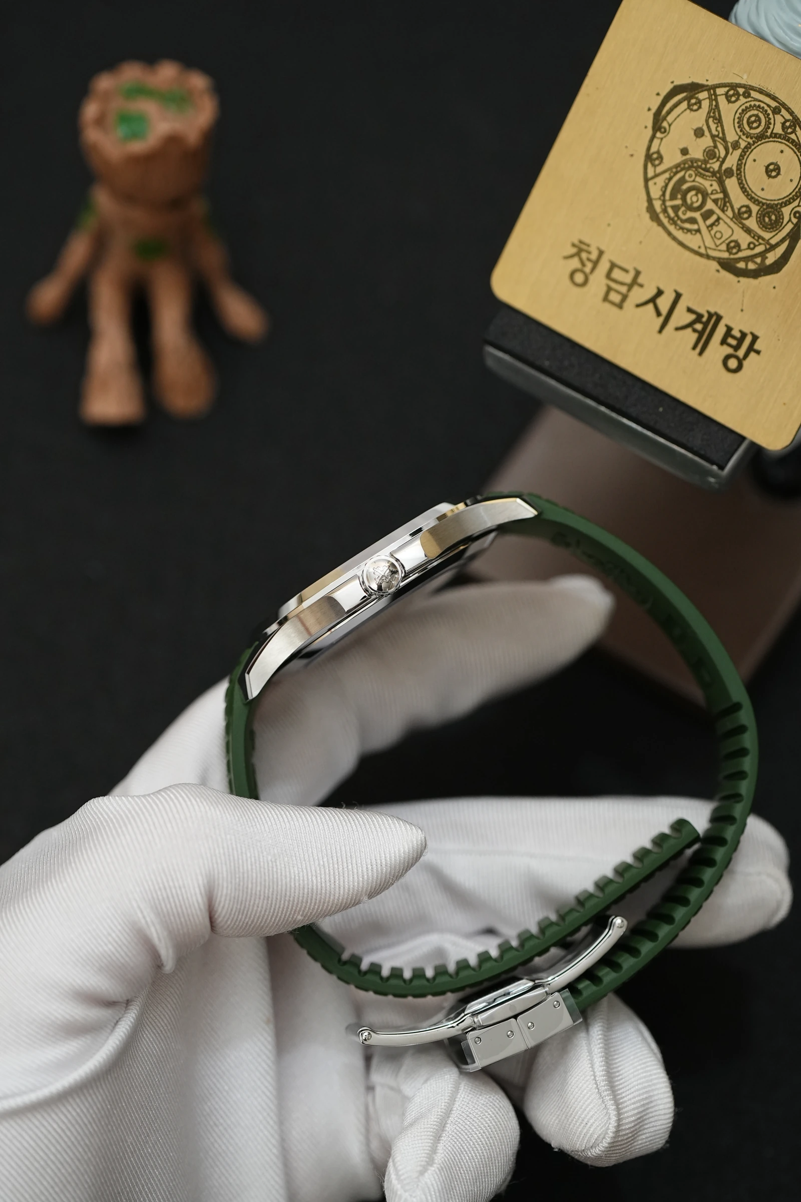파텍필립 아쿠아넛 수류탄그린 상세 이미지 10