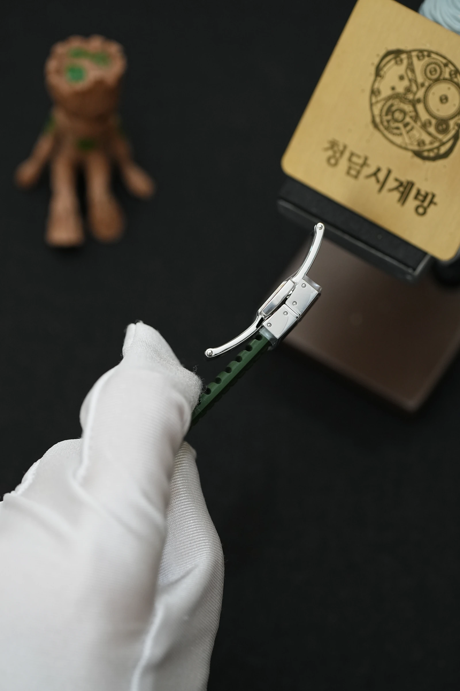 파텍필립 아쿠아넛 수류탄그린 상세 이미지 11