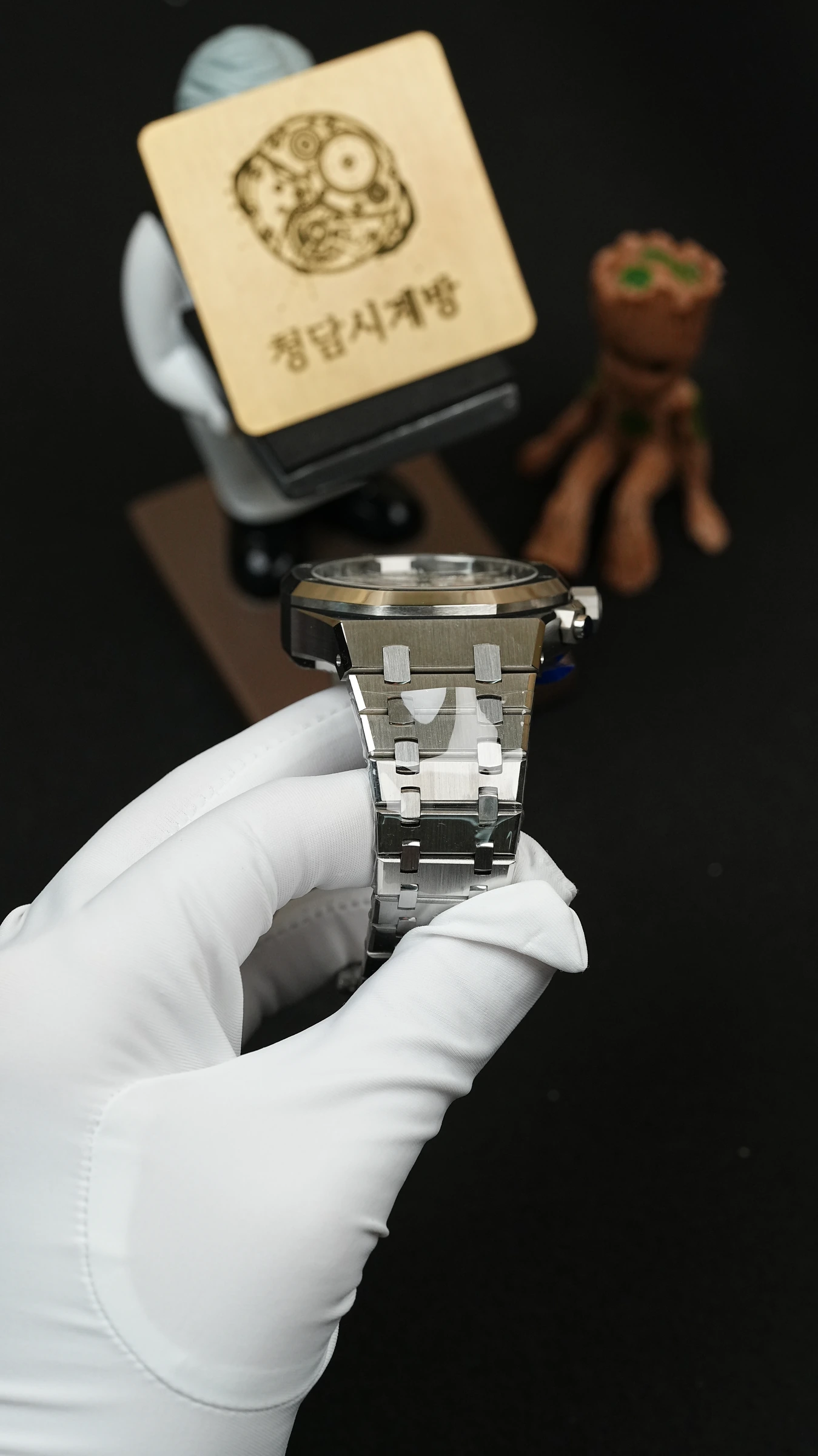 오데마피게 로얄오크 26240 화이트 상세 이미지 3
