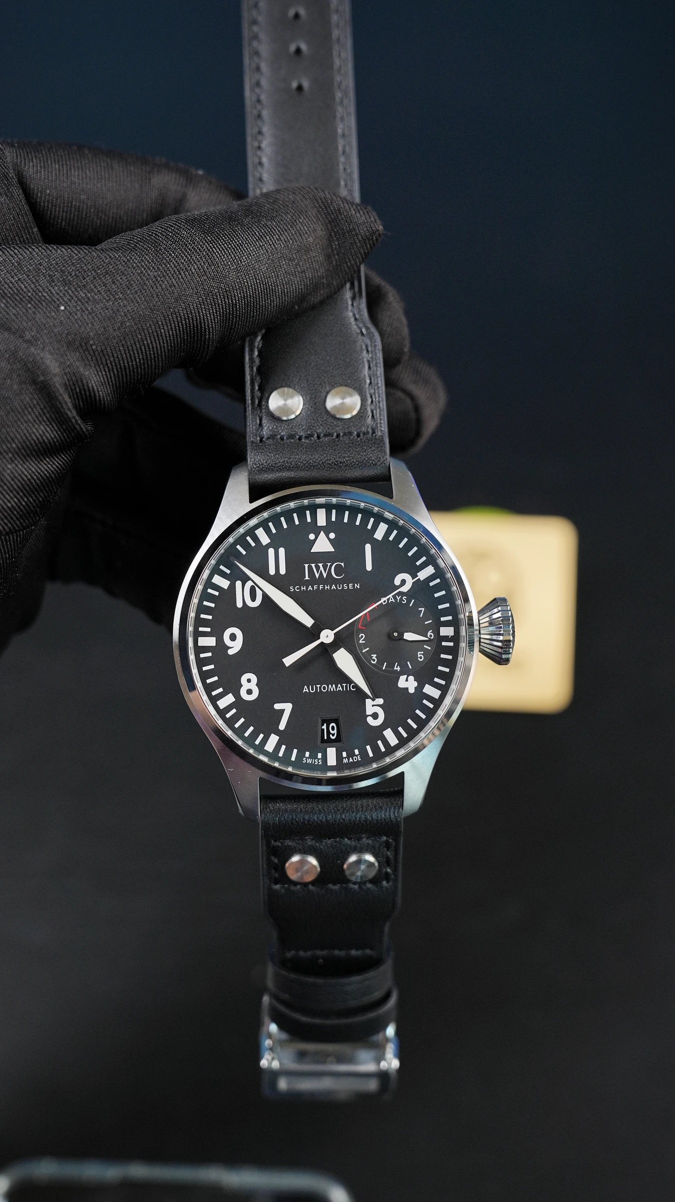 IWC 빅파일럿 워치 블랙 상세 이미지 3
