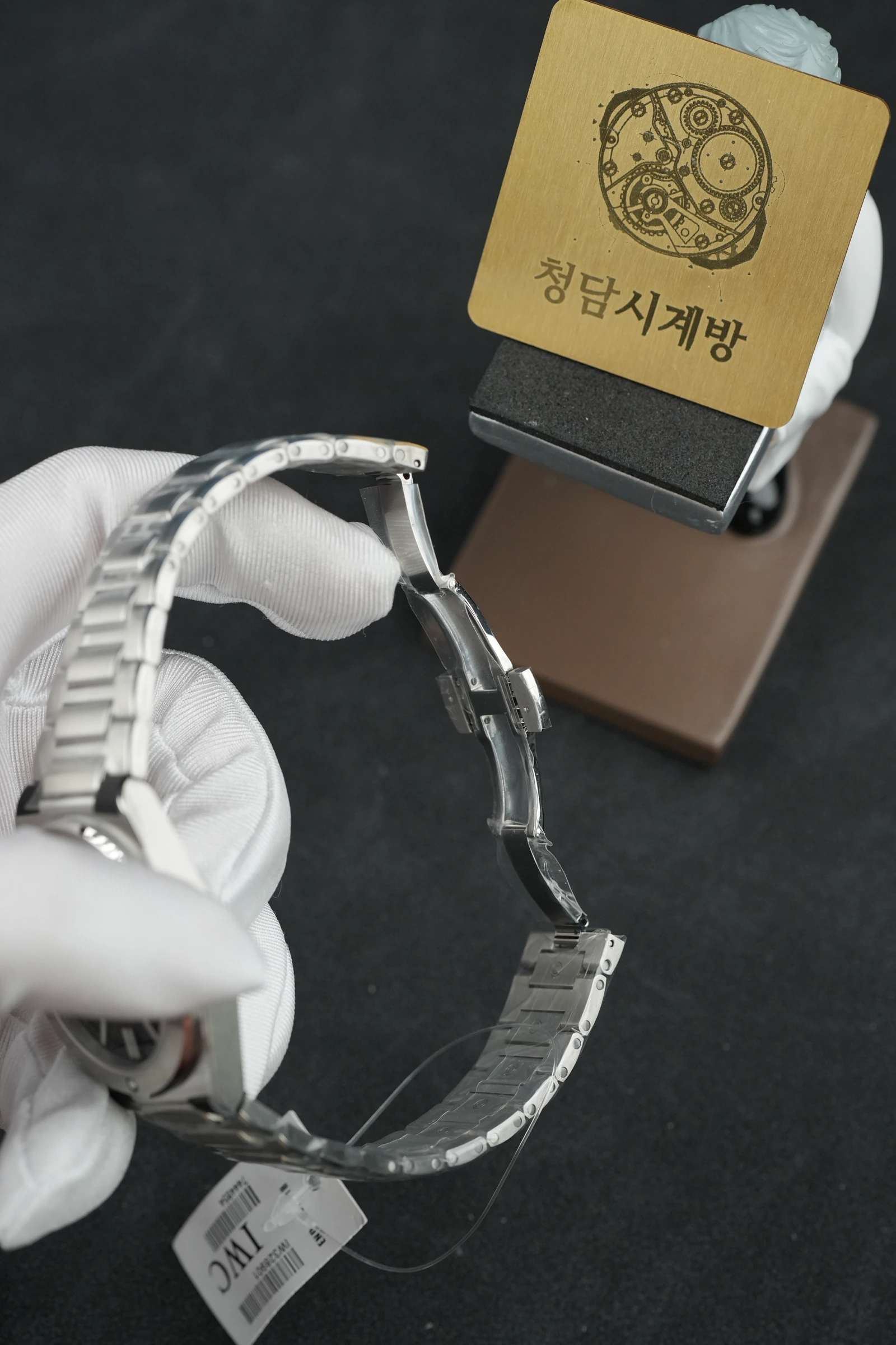 IWC 인제니어 블랙 상세 이미지 13