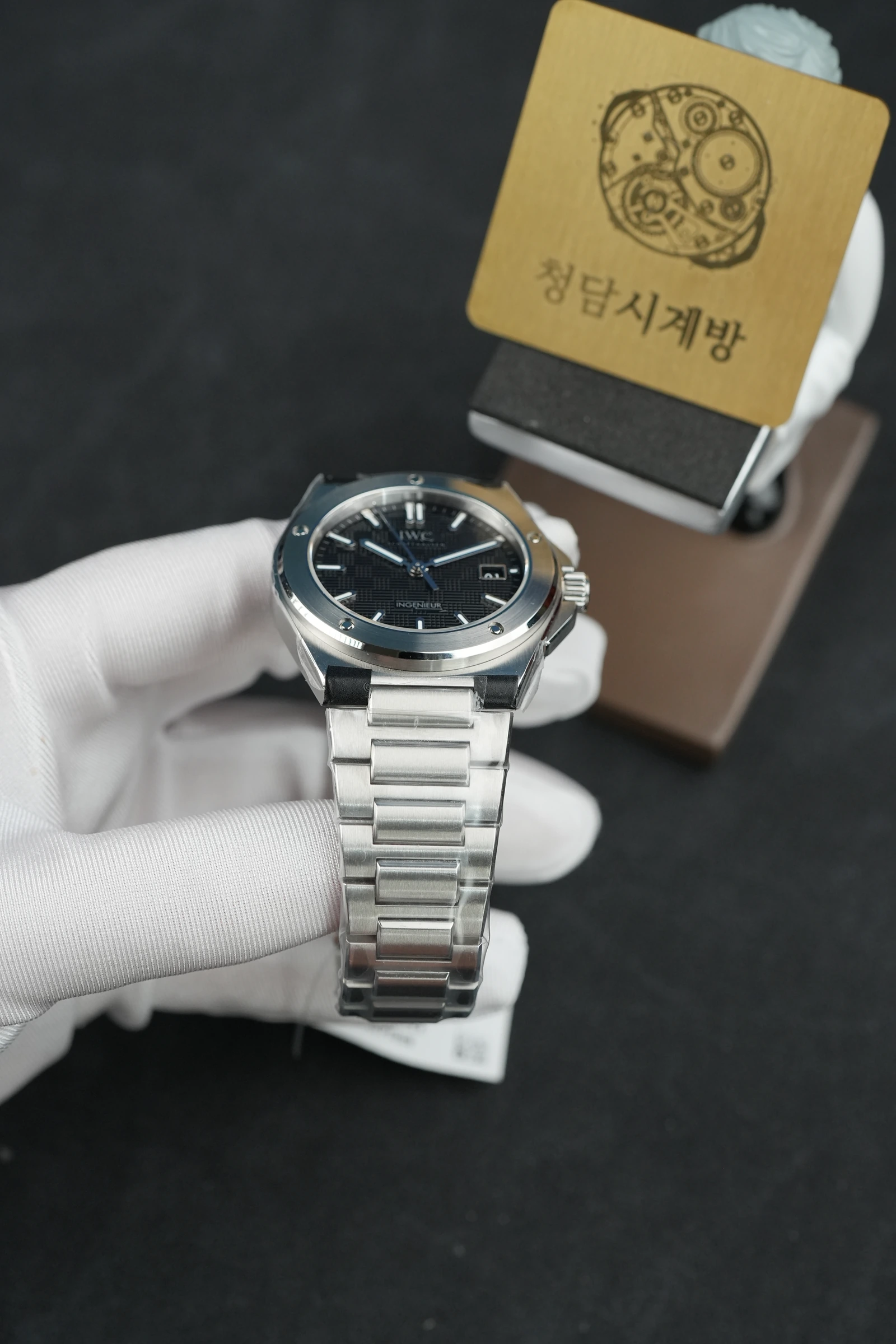 IWC 인제니어 블랙 상세 이미지 22