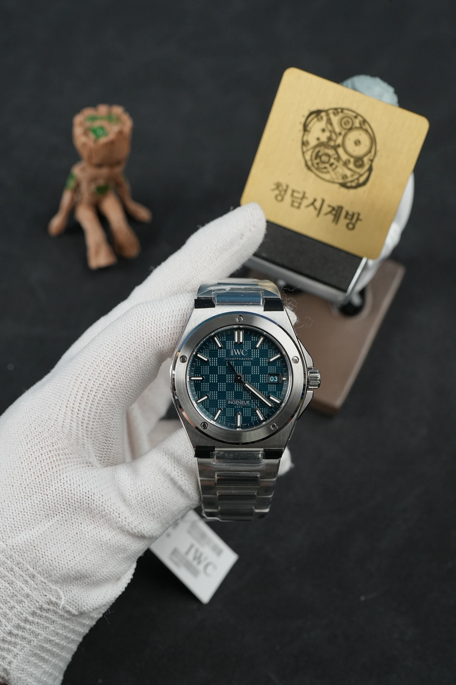 IWC 인제니어 블루 상세 이미지 3