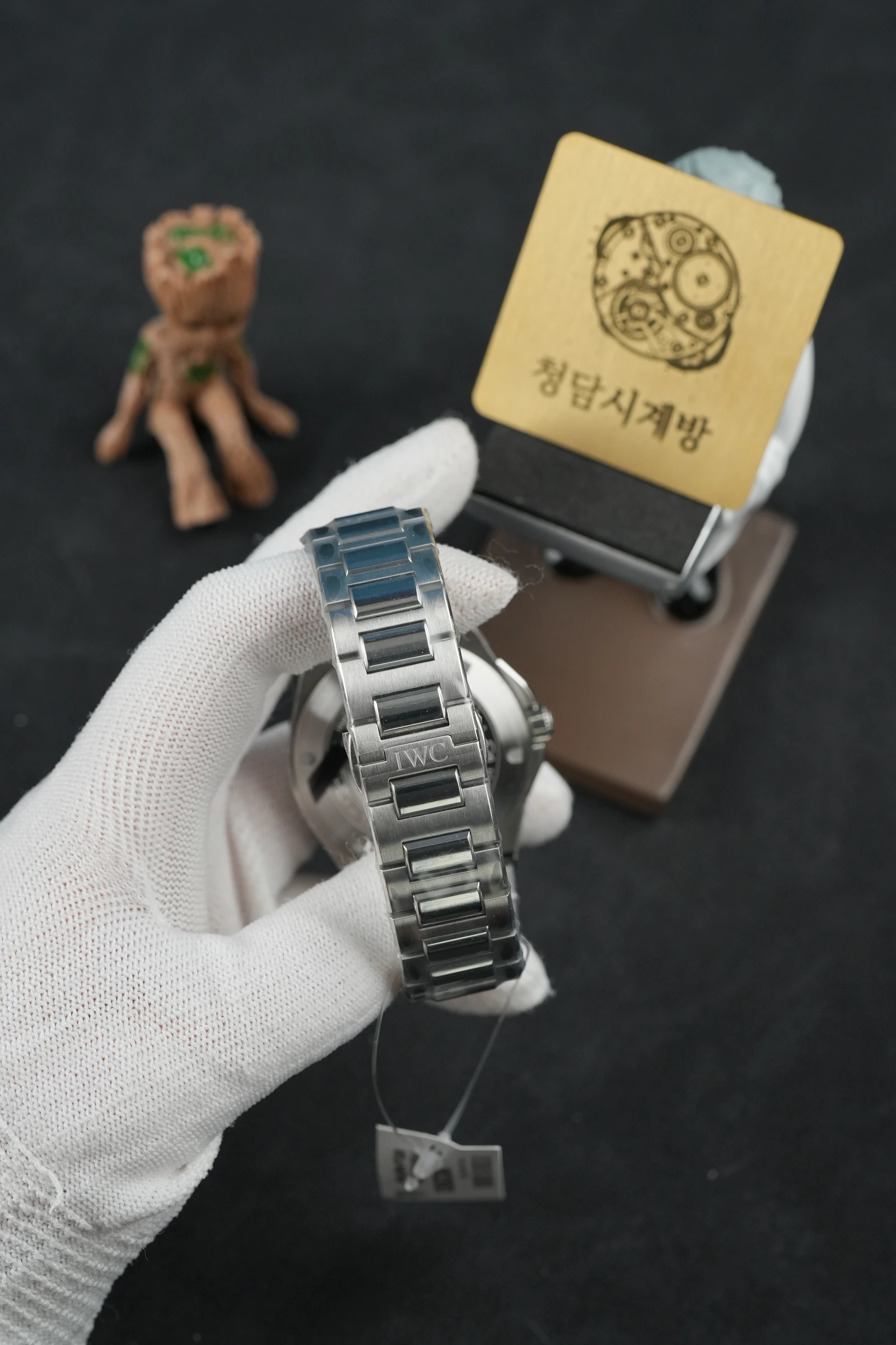 IWC 인제니어 블루 상세 이미지 8