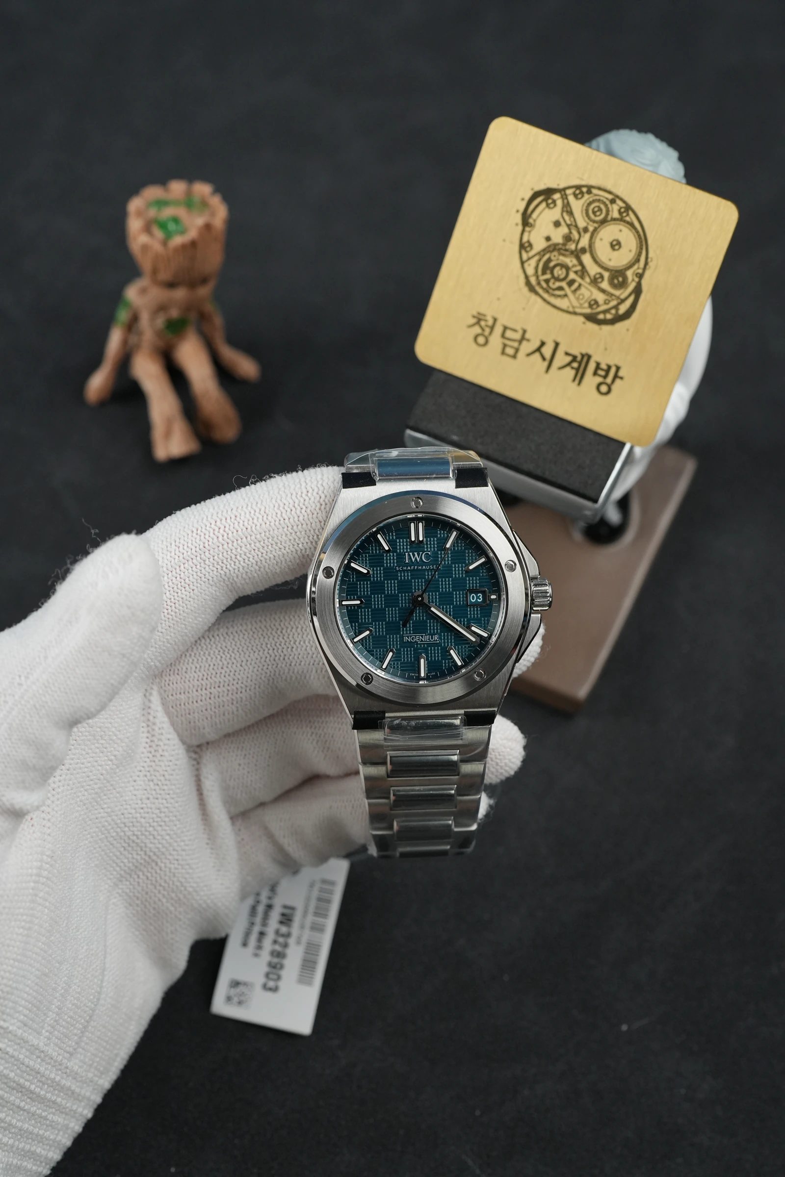 IWC 인제니어 블루 상세 이미지 15