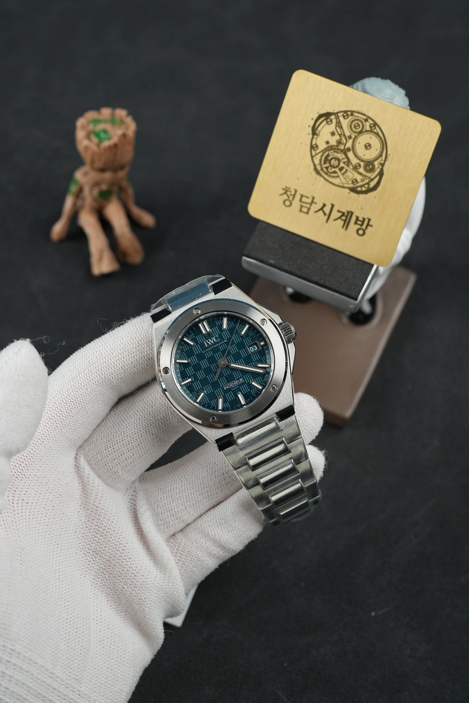 IWC 인제니어 블루 상세 이미지 16