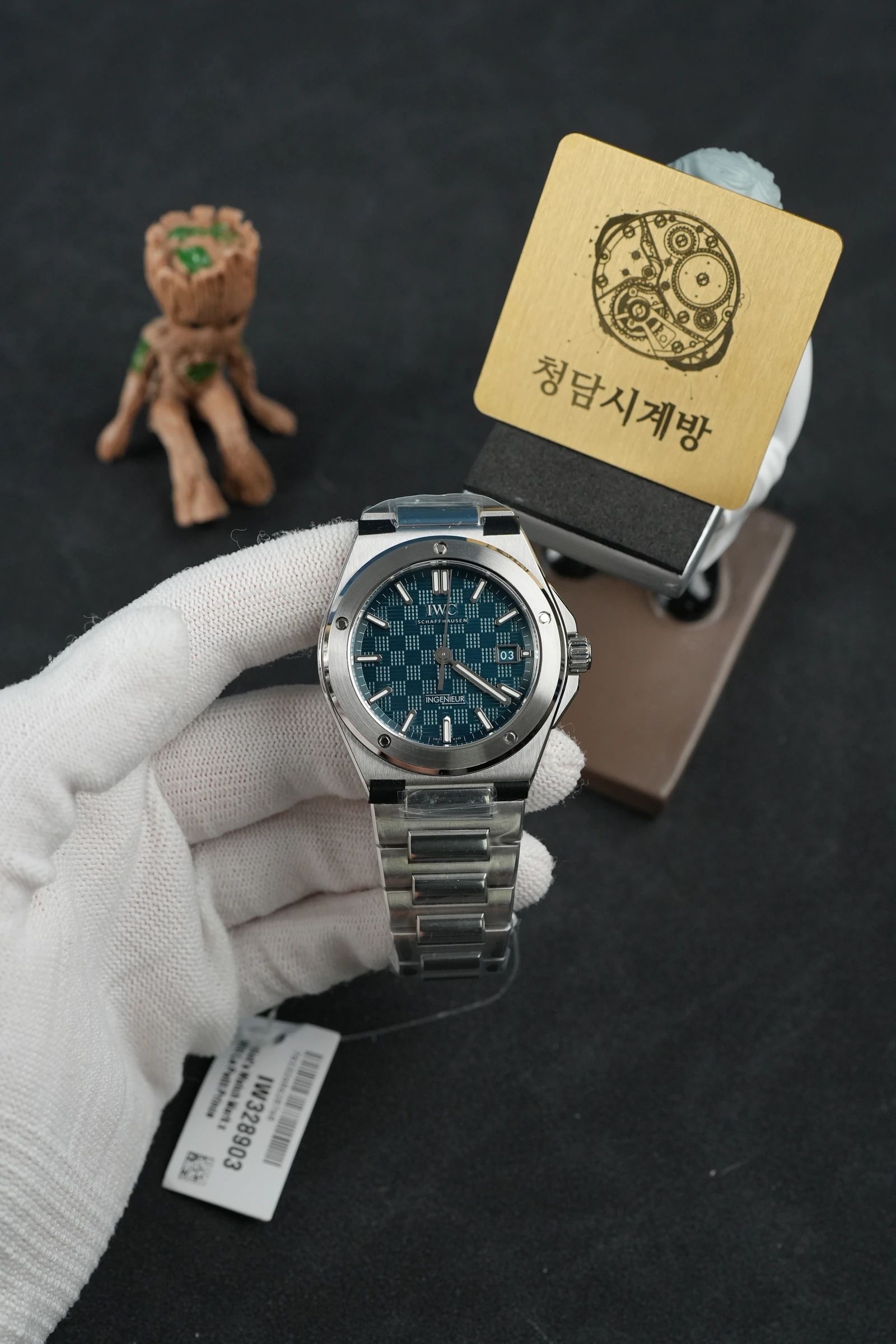 IWC 인제니어 블루 상세 이미지 17