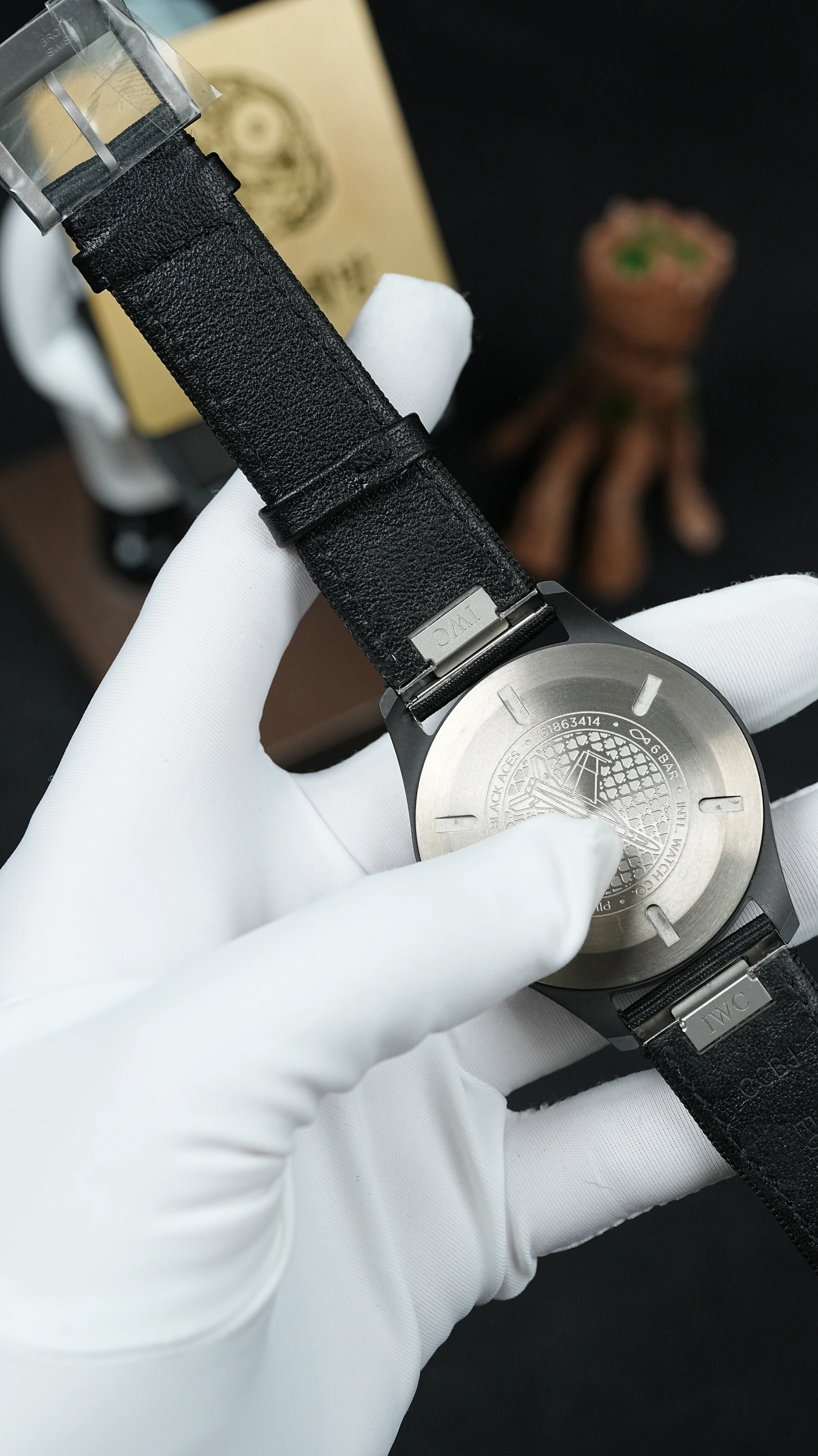 IWC 파일럿 워치 블랙에이스 상세 이미지 4