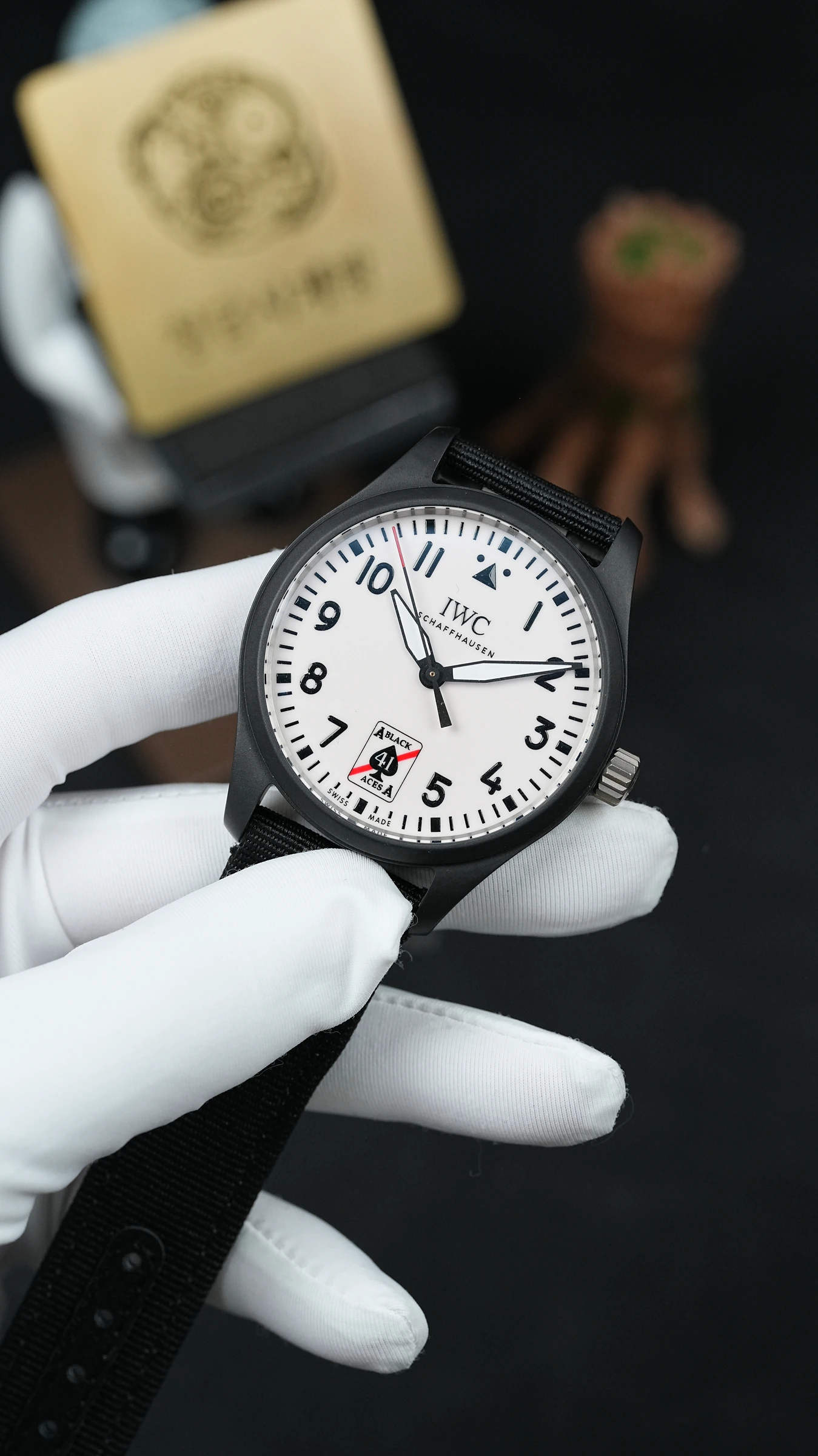 IWC 파일럿 워치 블랙에이스 상세 이미지 11