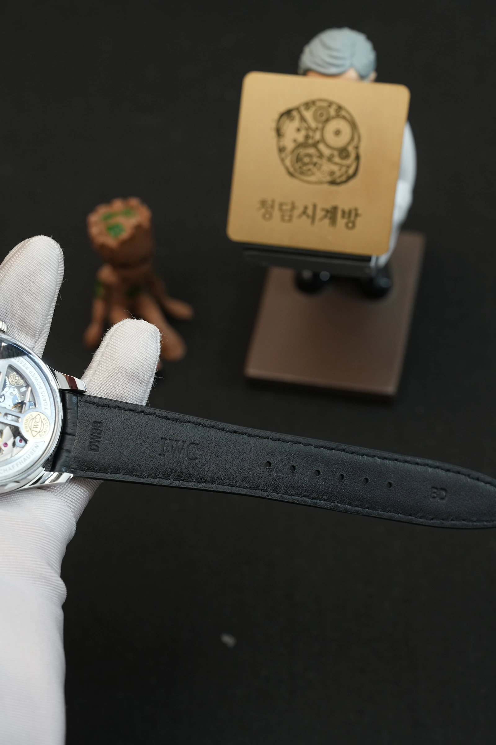 IWC 포르투기저 7DAYS 골드핸즈 상세 이미지 3