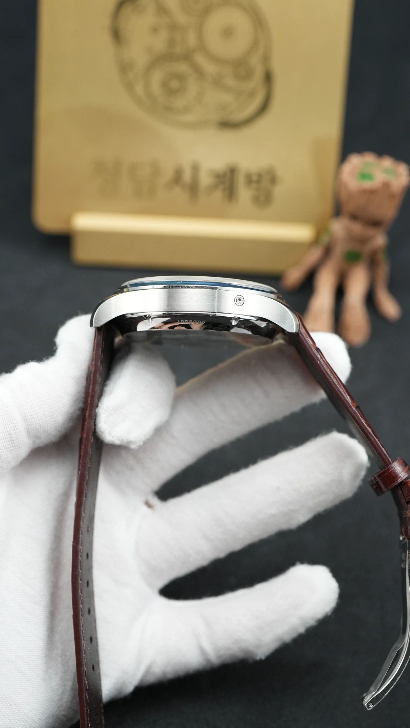IWC 포르투기저 뚜르비용 그레이 상세 이미지 22
