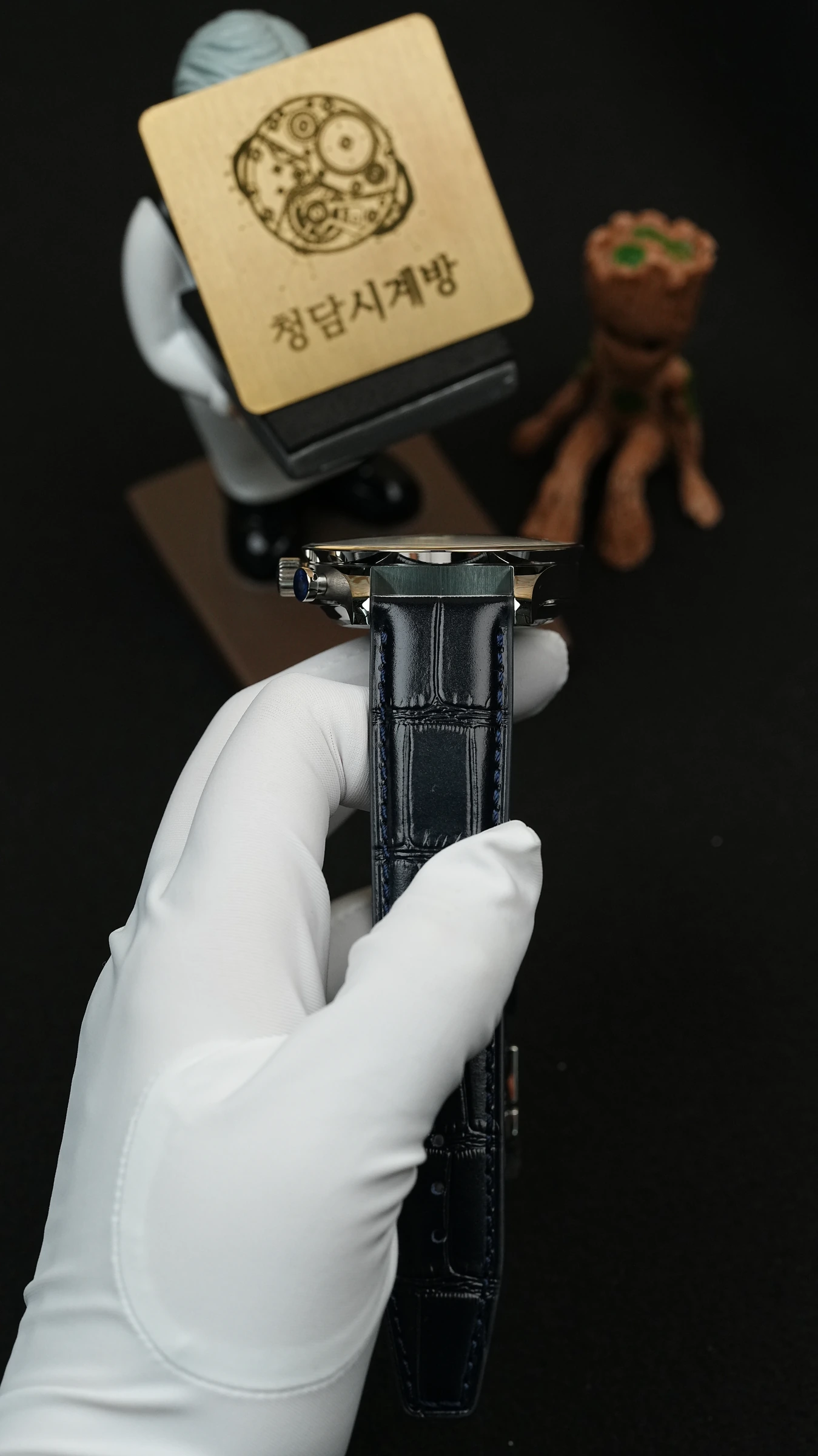 IWC 포르투기저 크로노 블루핸즈 상세 이미지 17