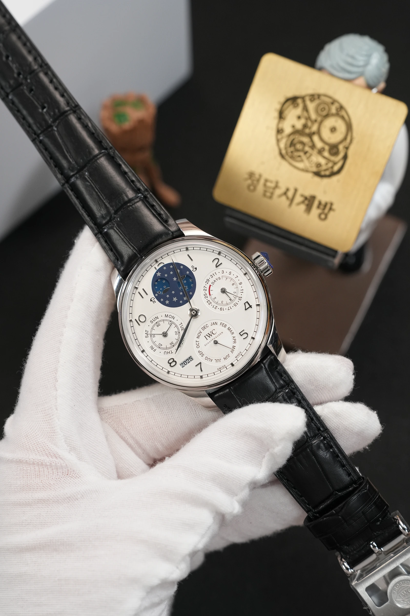 IWC 포르투기저 퍼페추얼 캘린더 실버 상세 이미지 11