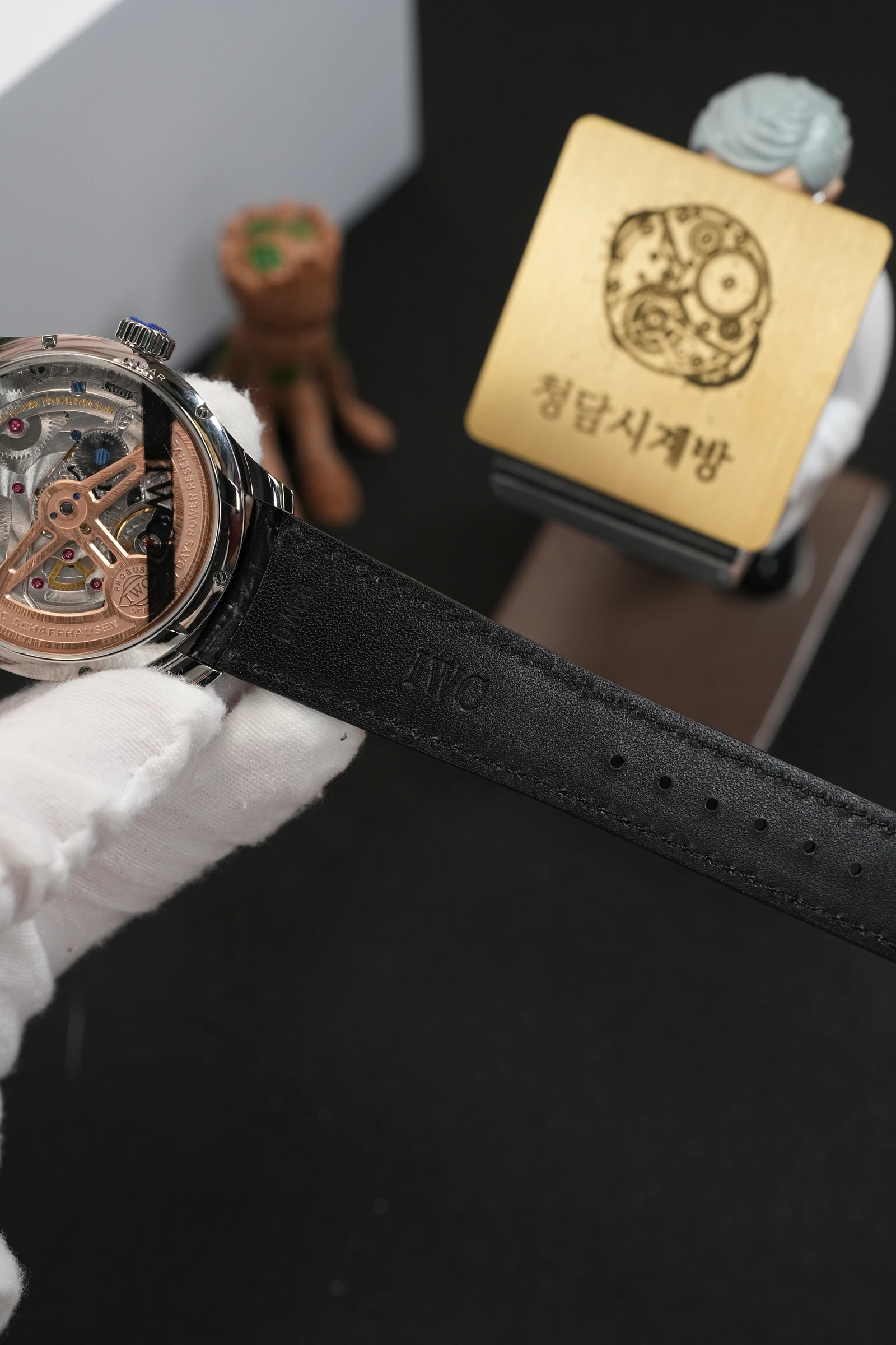 IWC 포르투기저 퍼페추얼 캘린더 실버 상세 이미지 12