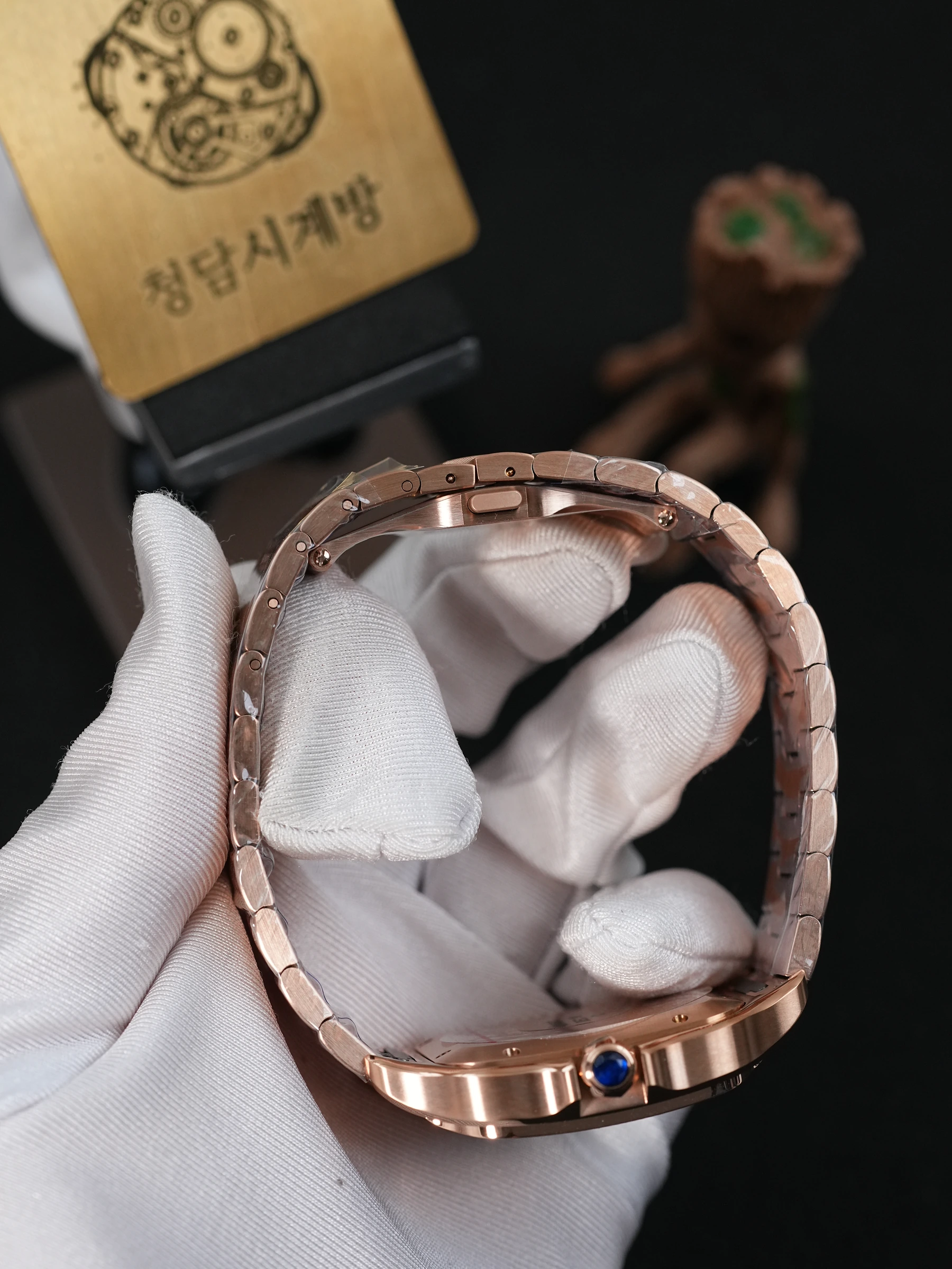 까르띠에 산토스 로즈골드 금통 상세 이미지 3