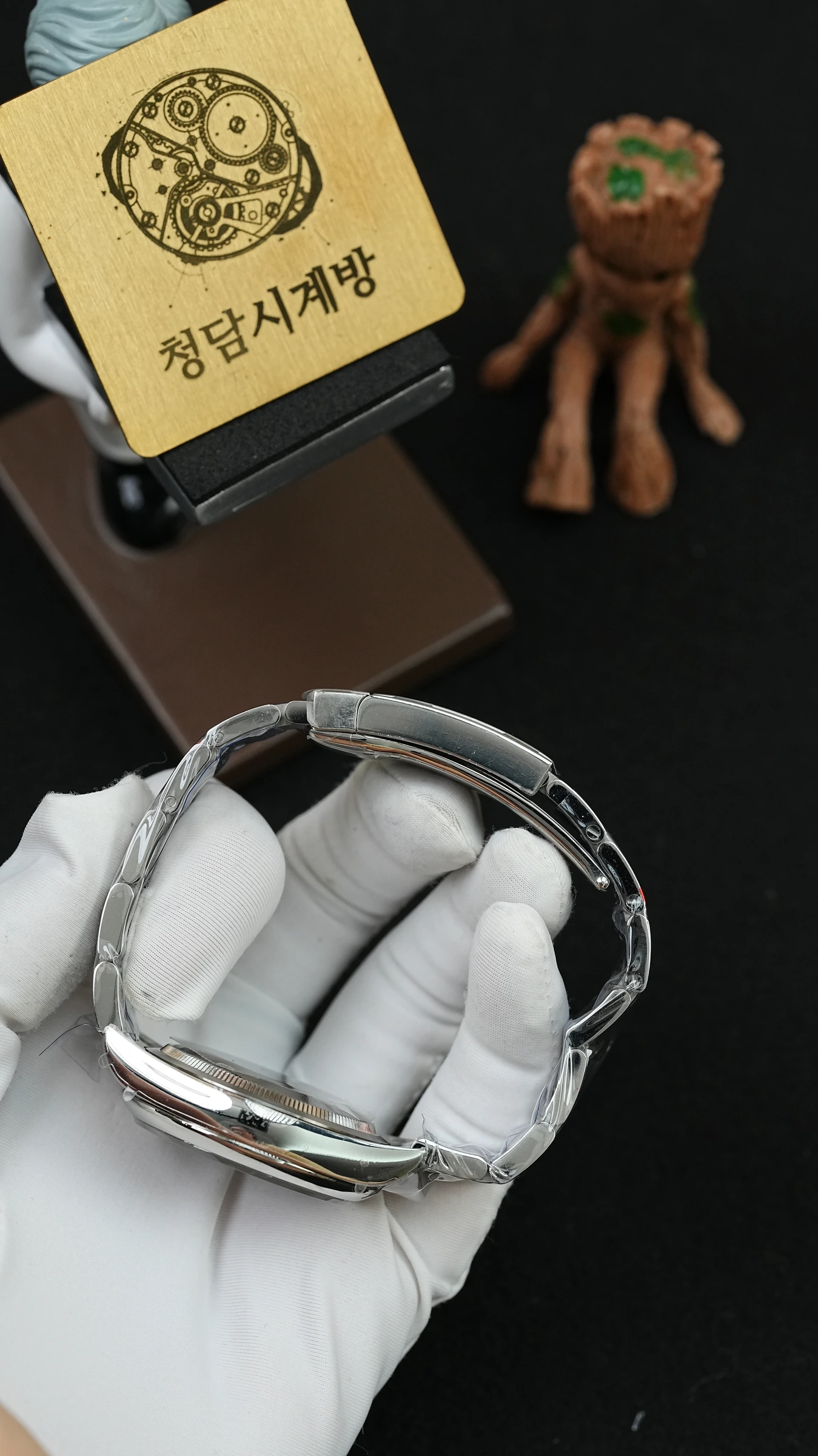 롤렉스 오이스터퍼페츄얼 논데이트 블루 상세 이미지 4